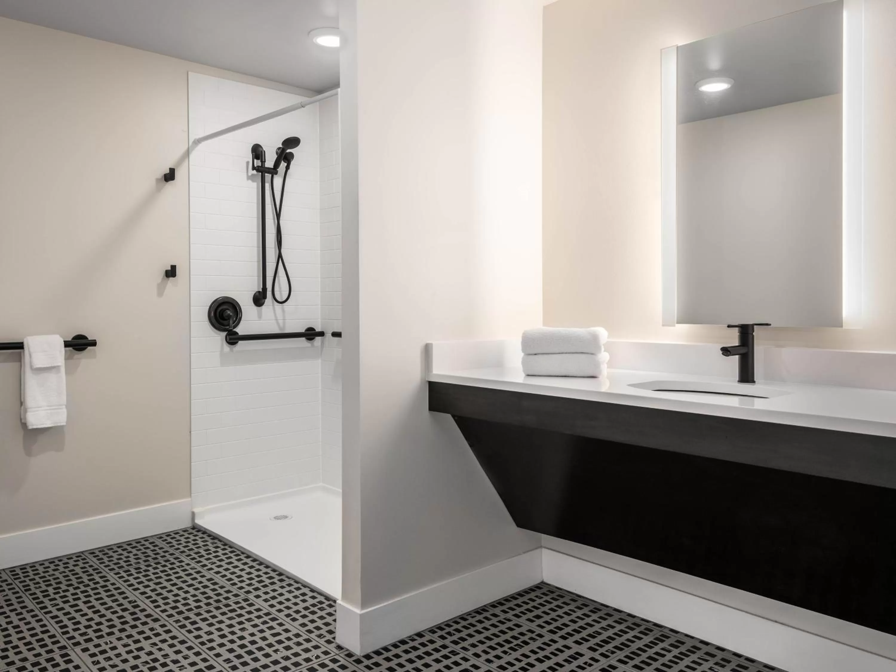 Bathroom in Holiday Inn Express St. Louis Central West End by IHG