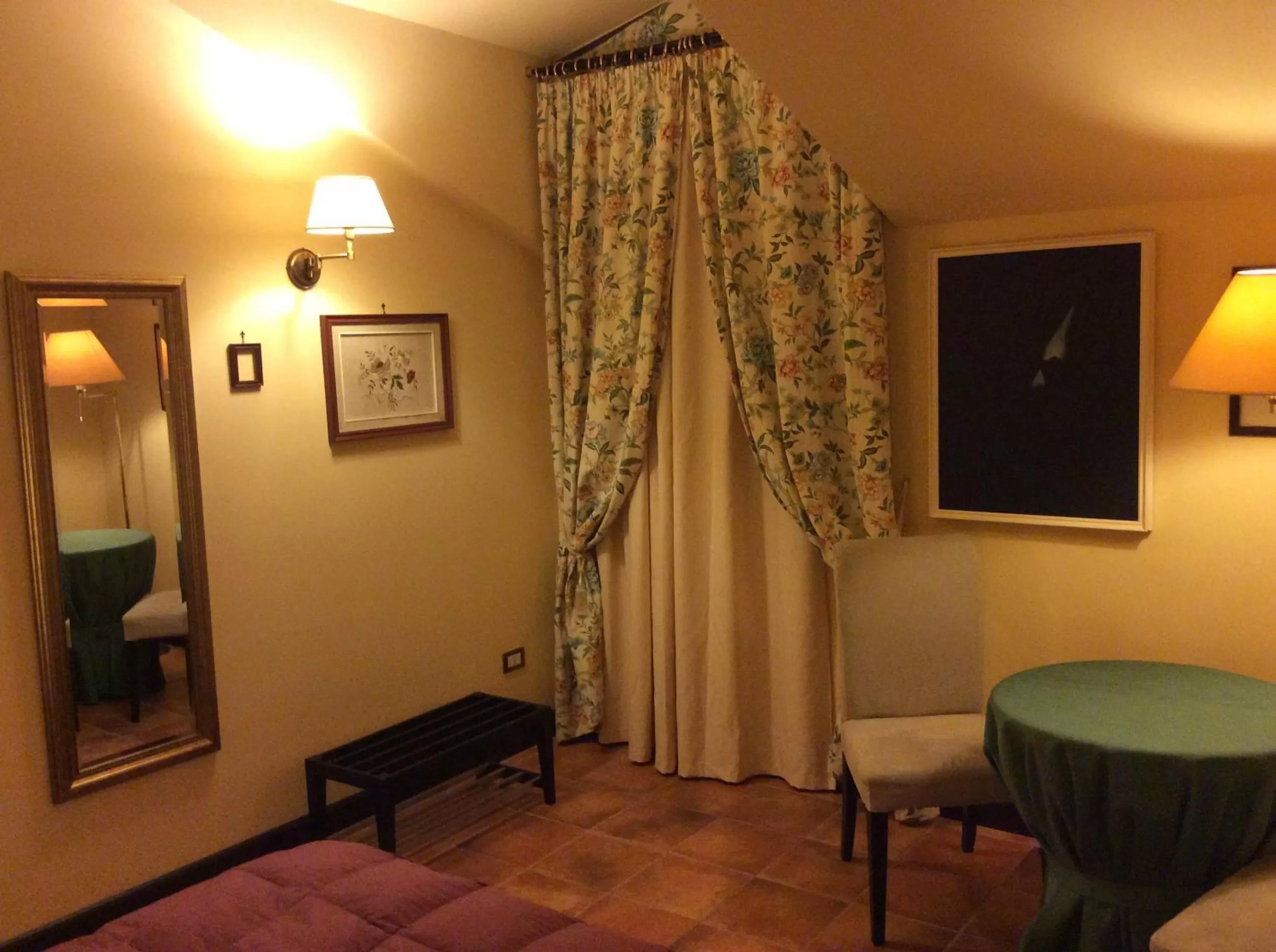 Decorative detail in B&B MontAlbano