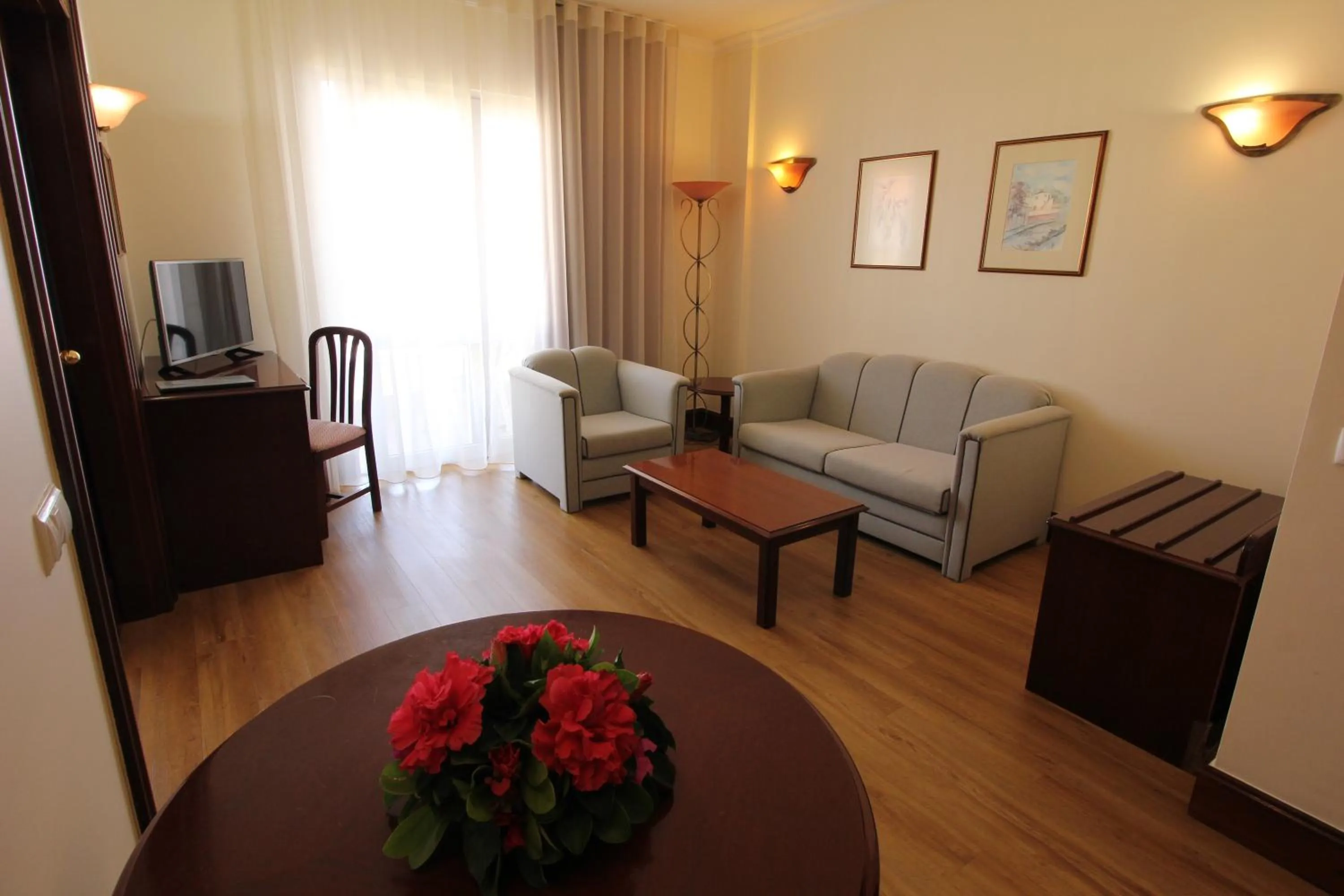 Bathroom in Suite Hotel Jardins Da Ajuda