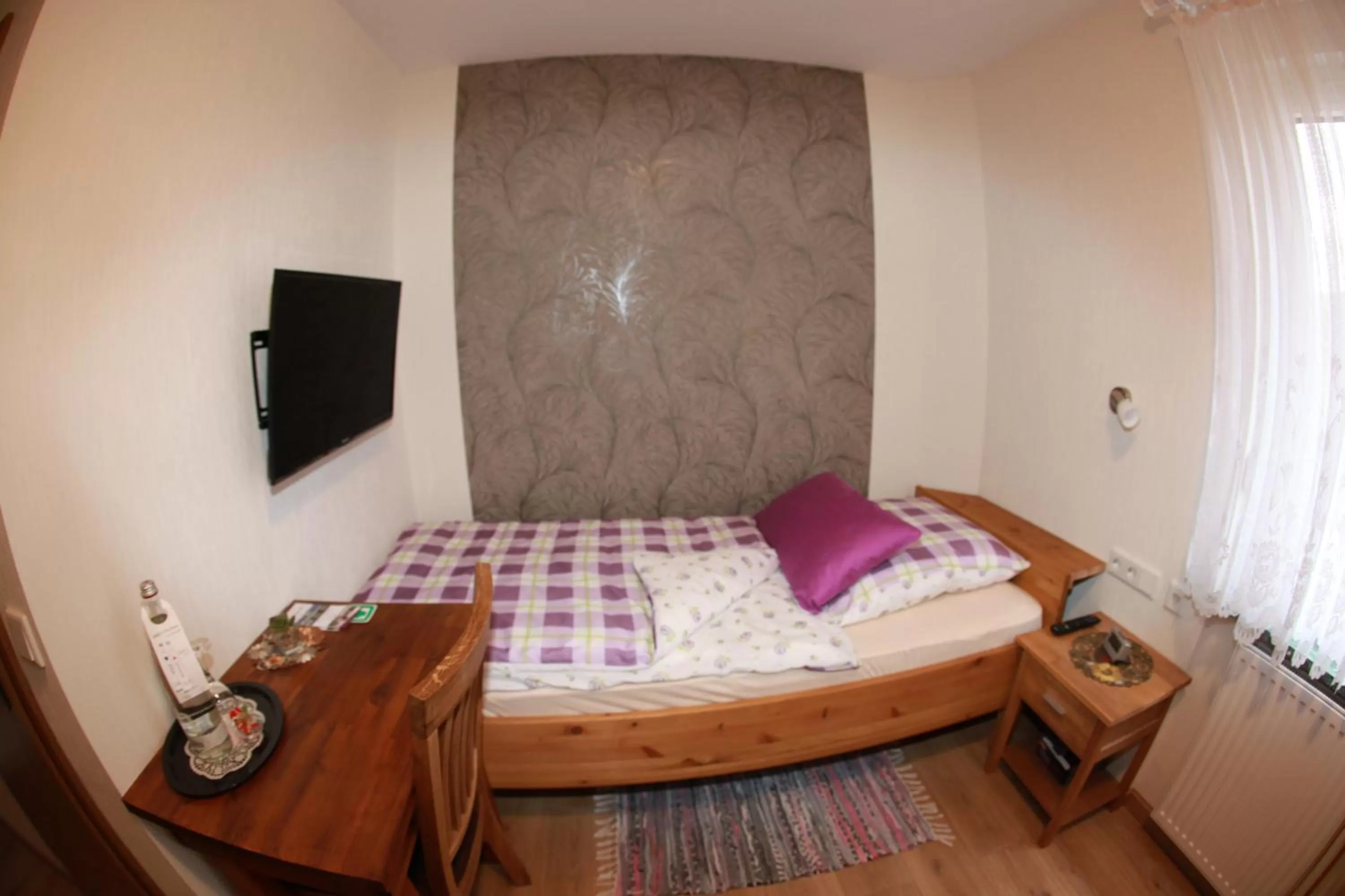 Photo of the whole room, Bed in Berleburger Hof