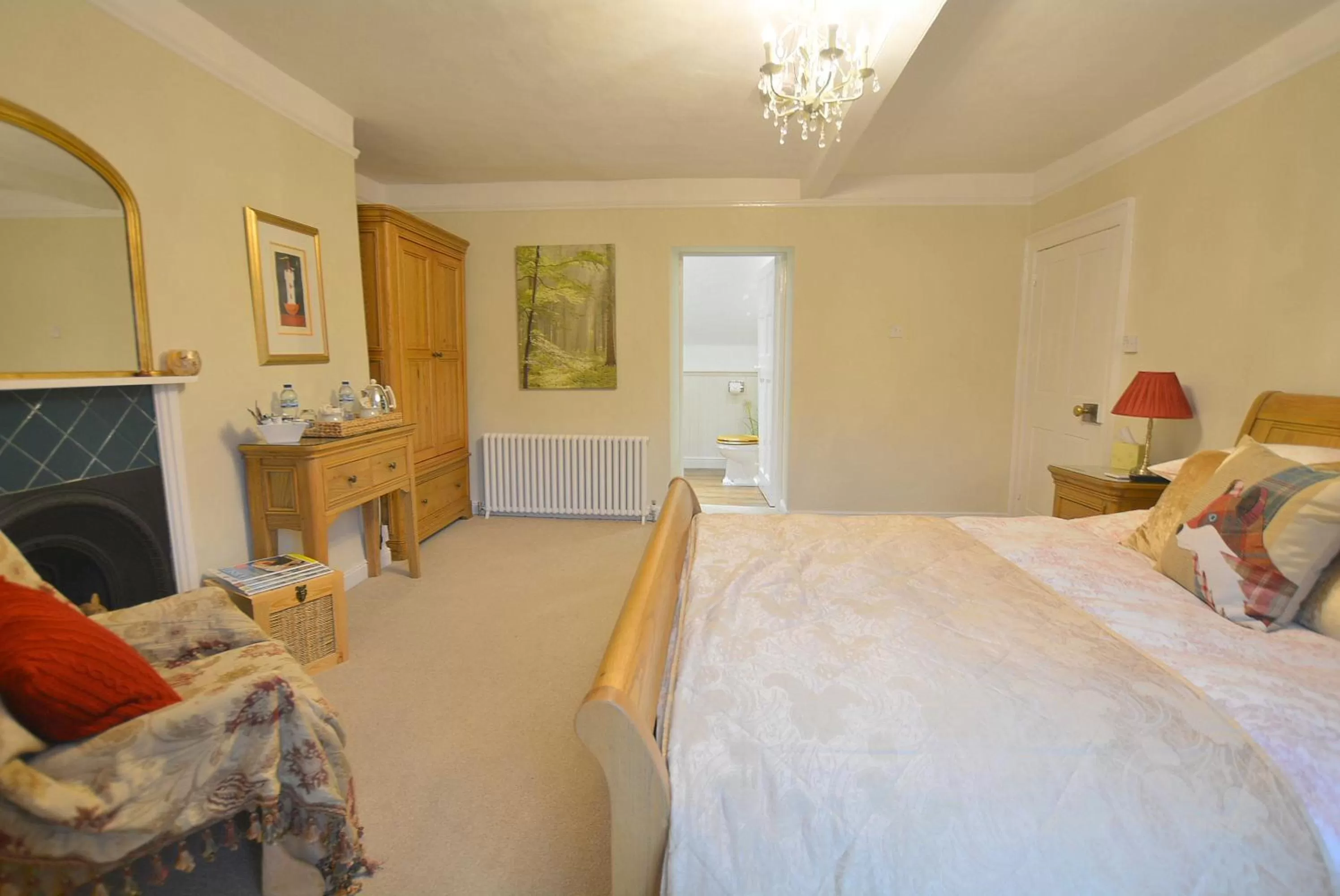 Photo of the whole room, Bed in St Leonards Farmhouse