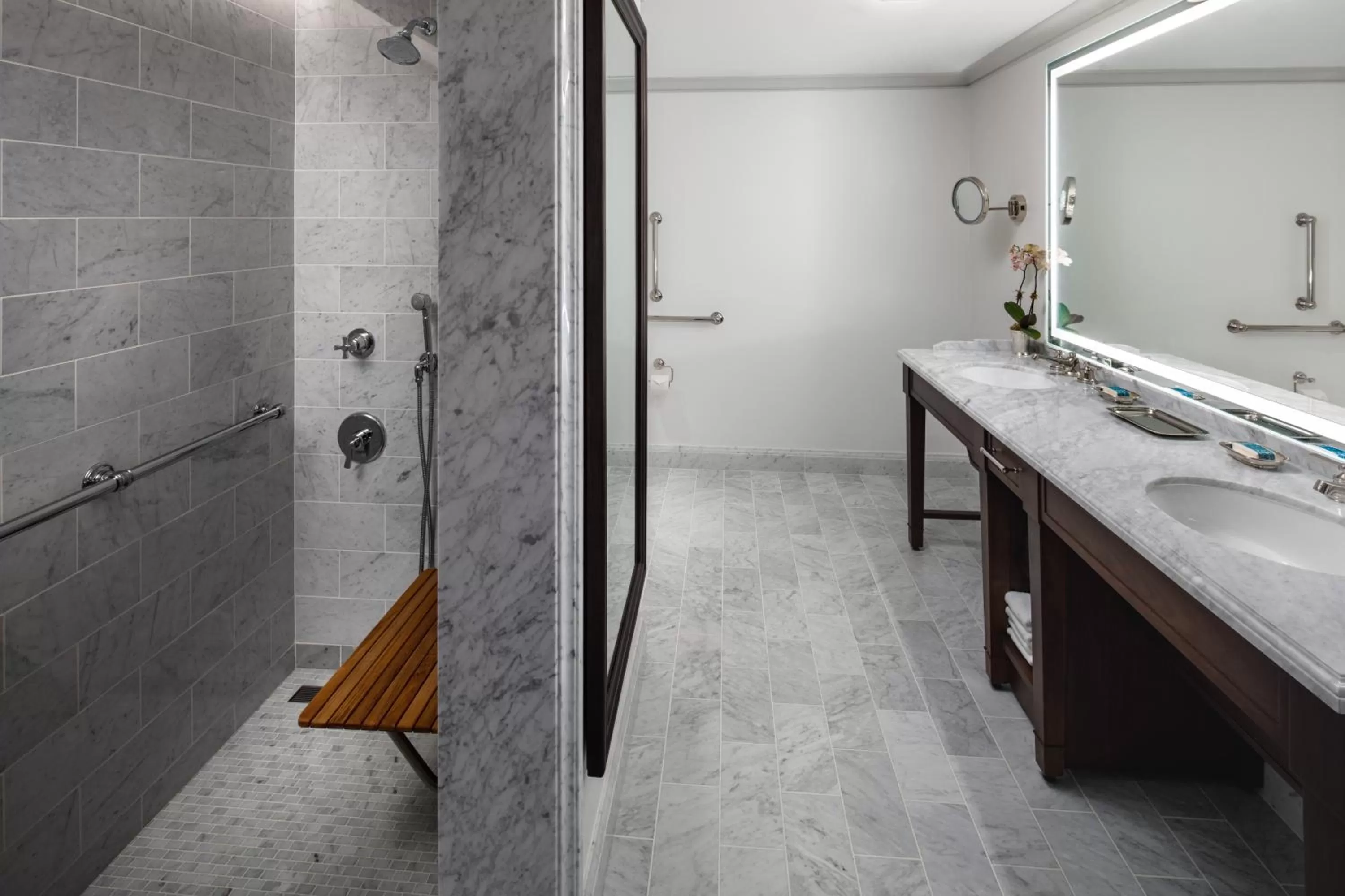 Shower in Keswick Hall