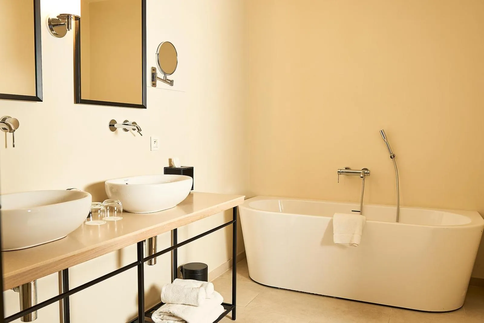 Bathroom in Hotel FRANQ