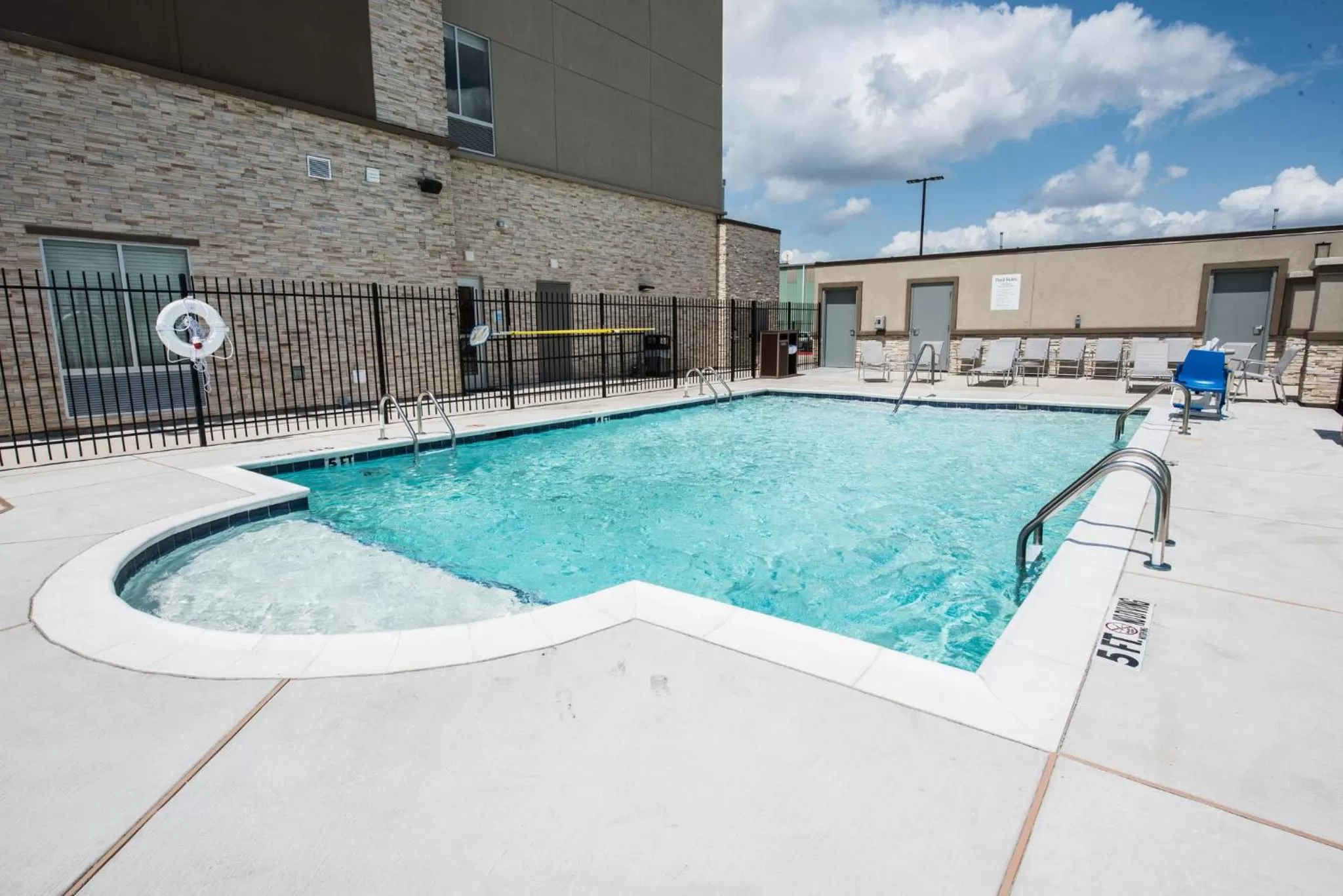 Swimming pool in Holiday Inn Express & Suites Houston - Hobby Airport Area by IHG