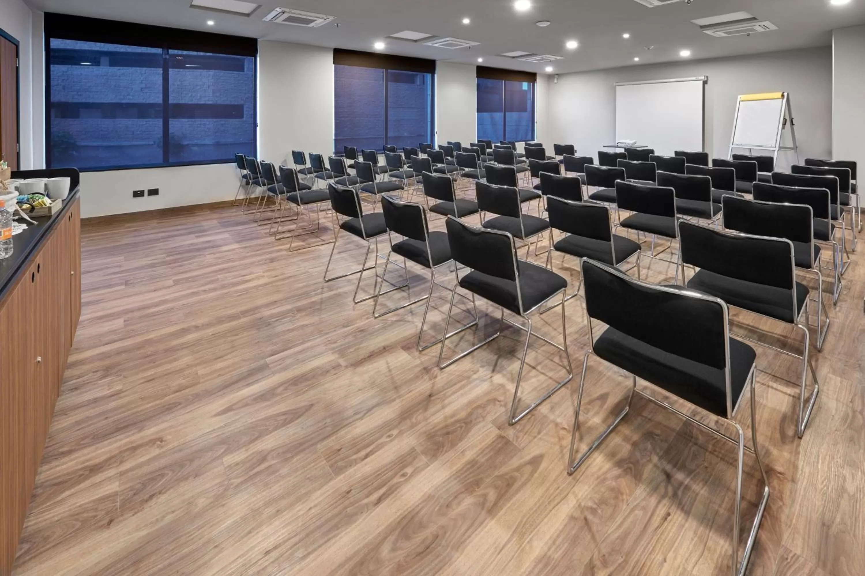 Meeting/conference room in City Express Plus by Marriott Ciudad de Mexico Interlomas