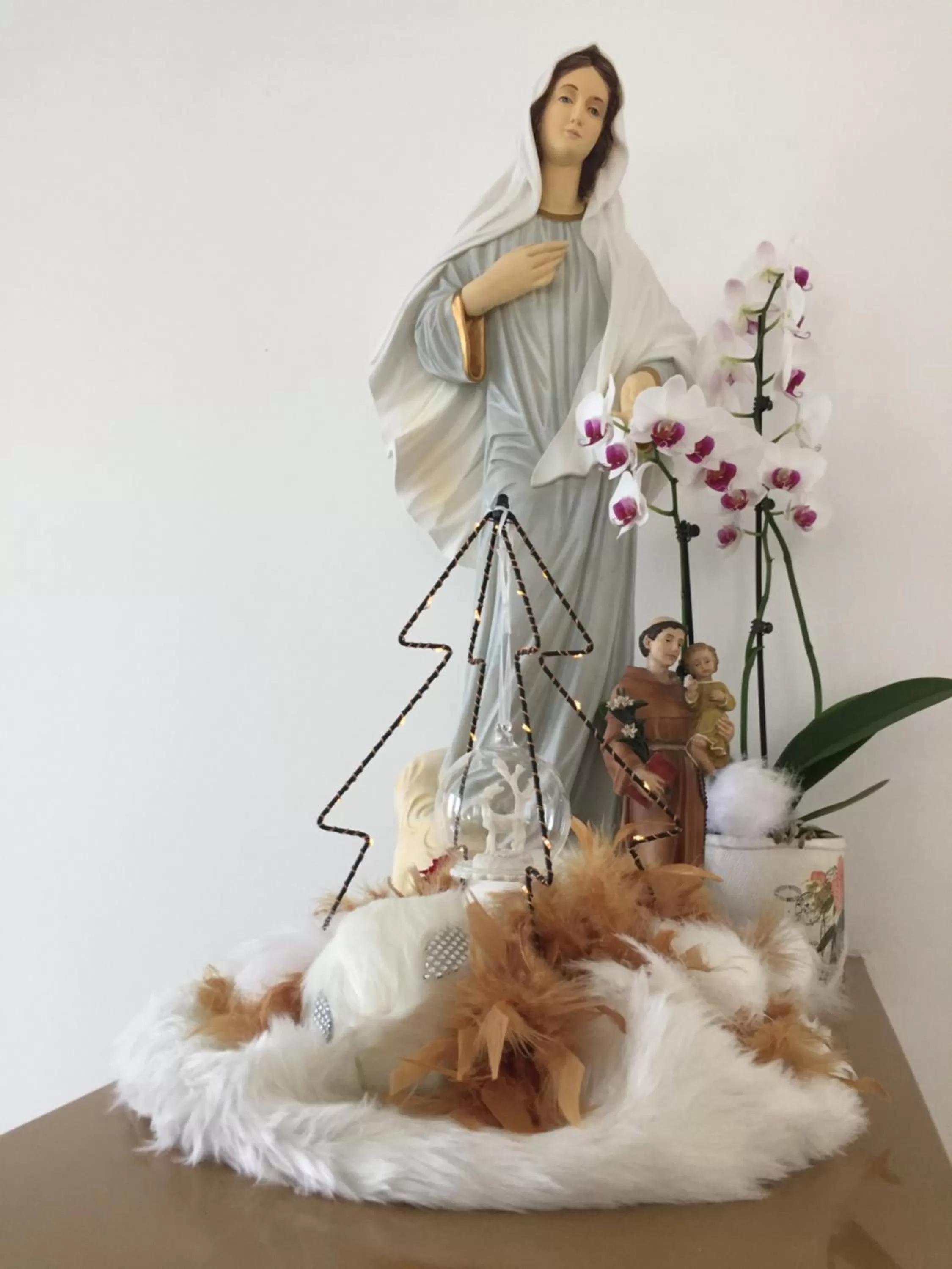 Seasons in Villa Flowers