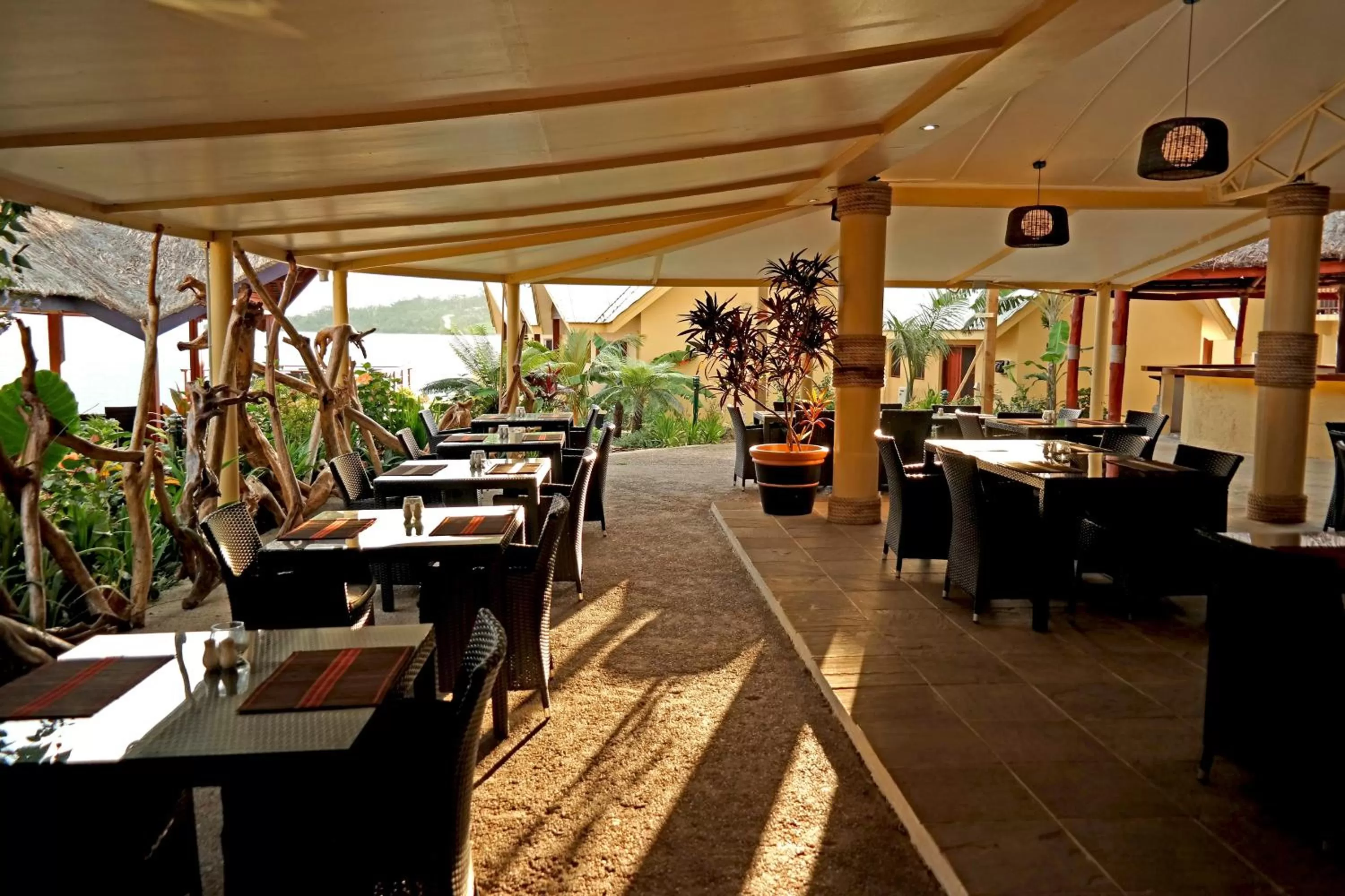 Restaurant/places to eat in Moorings Hotel