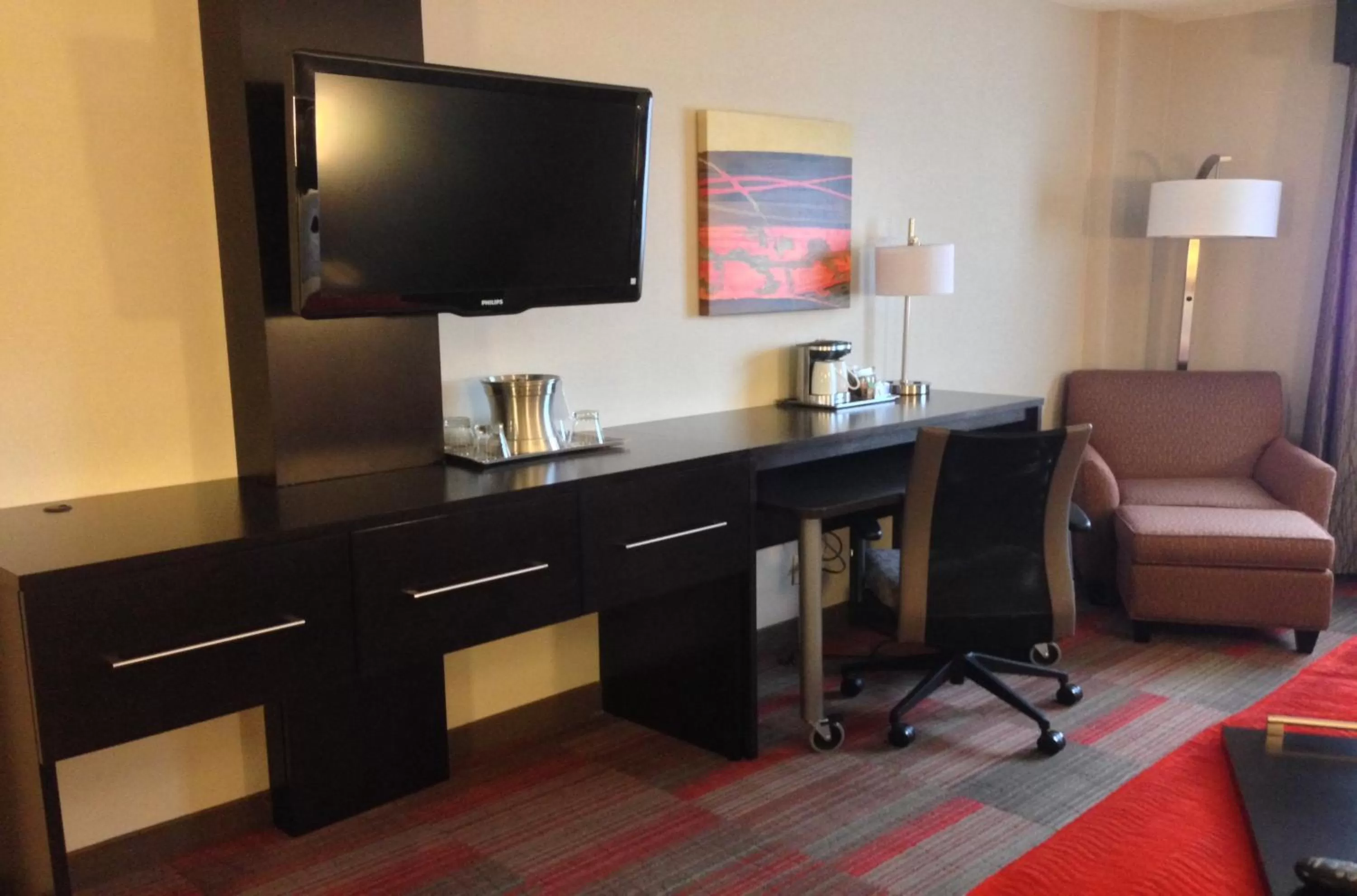 Photo of the whole room in Holiday Inn Milwaukee Riverfront by IHG