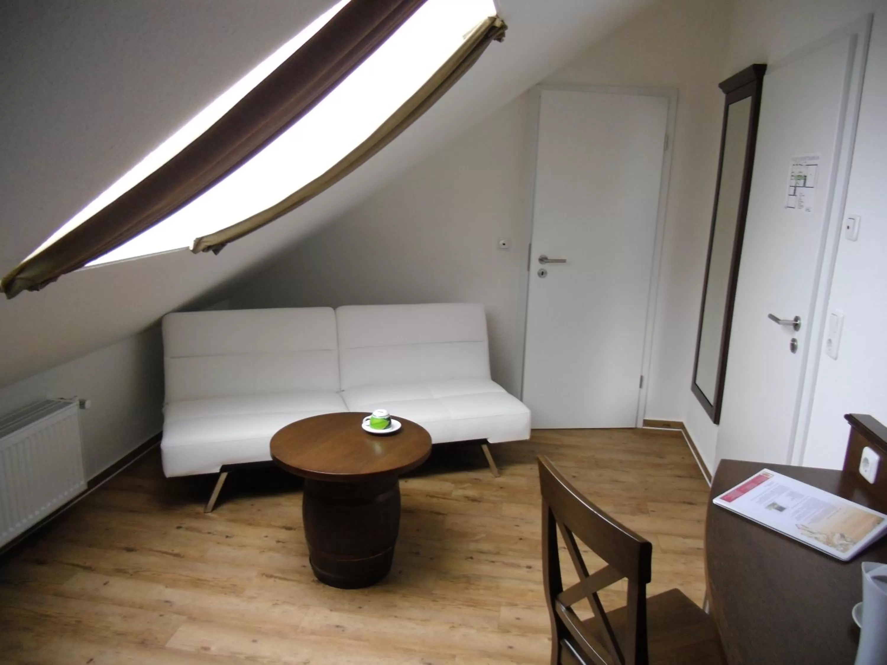 Decorative detail, Bed in Wein-Träume