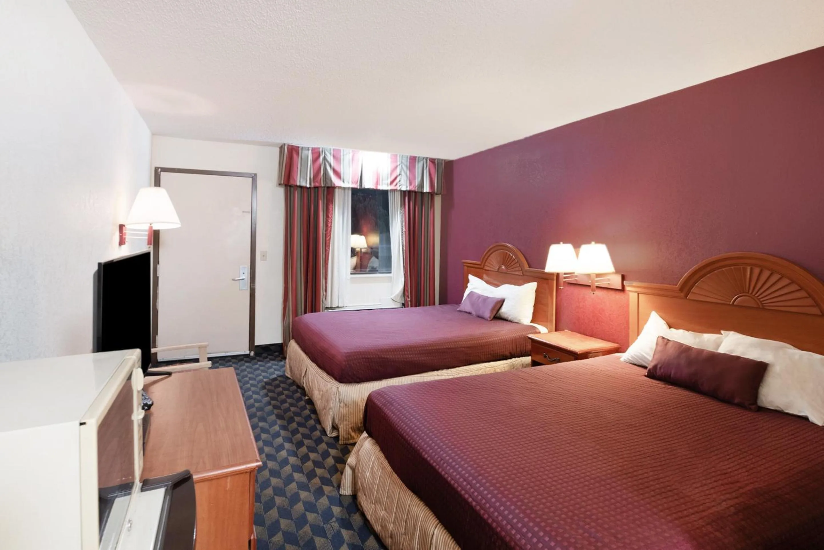 Bedroom, Bed in OYO Hotel Manning SC