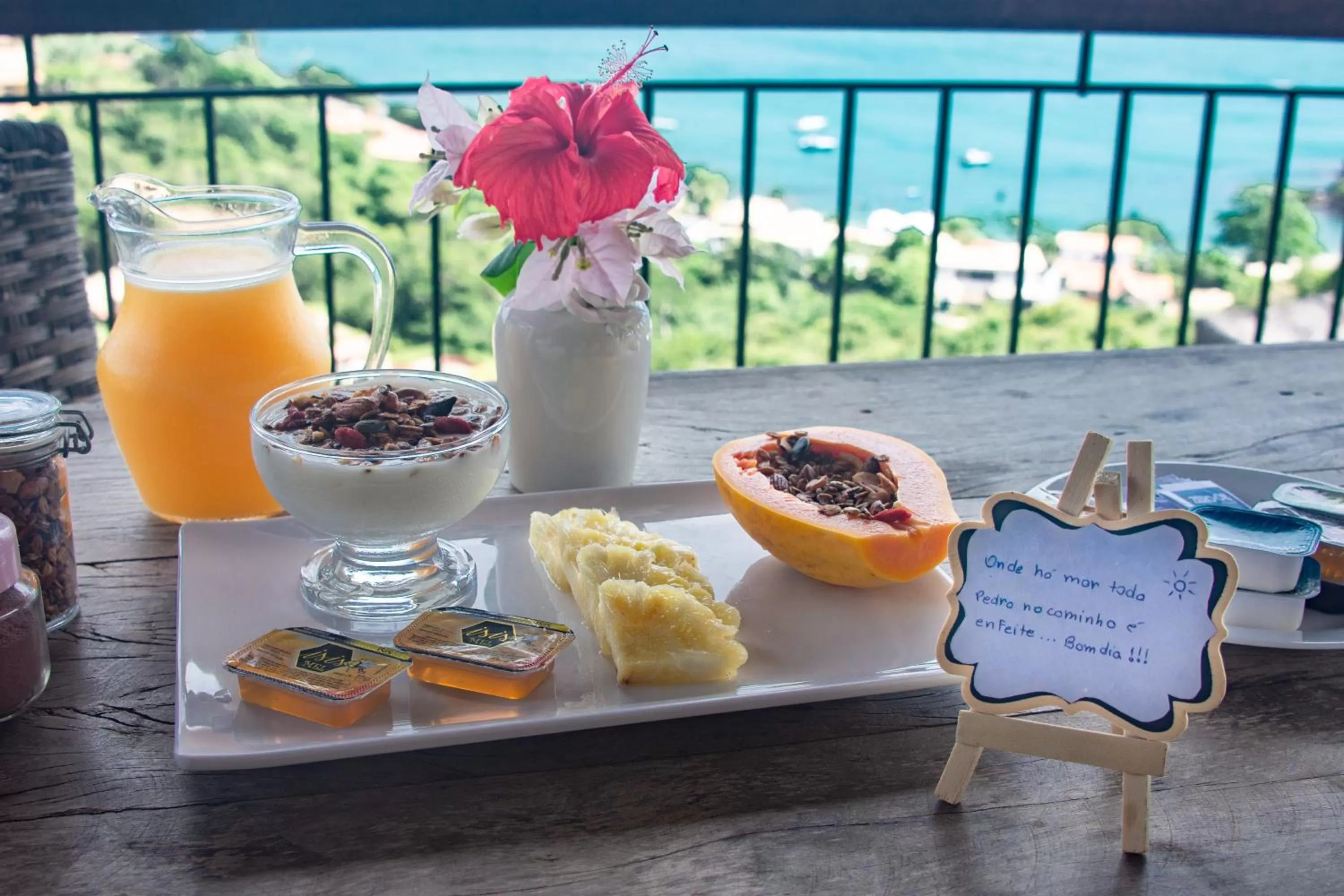 Food and drinks in La Belle Maison Brigitte Bardot