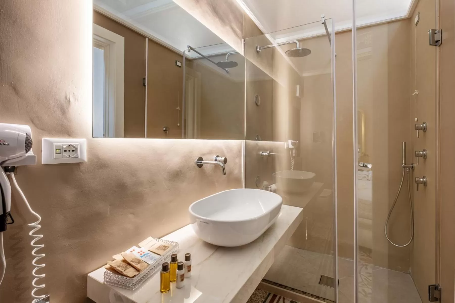 Bathroom in Dama Bianca Boutique Hotel Ostuni