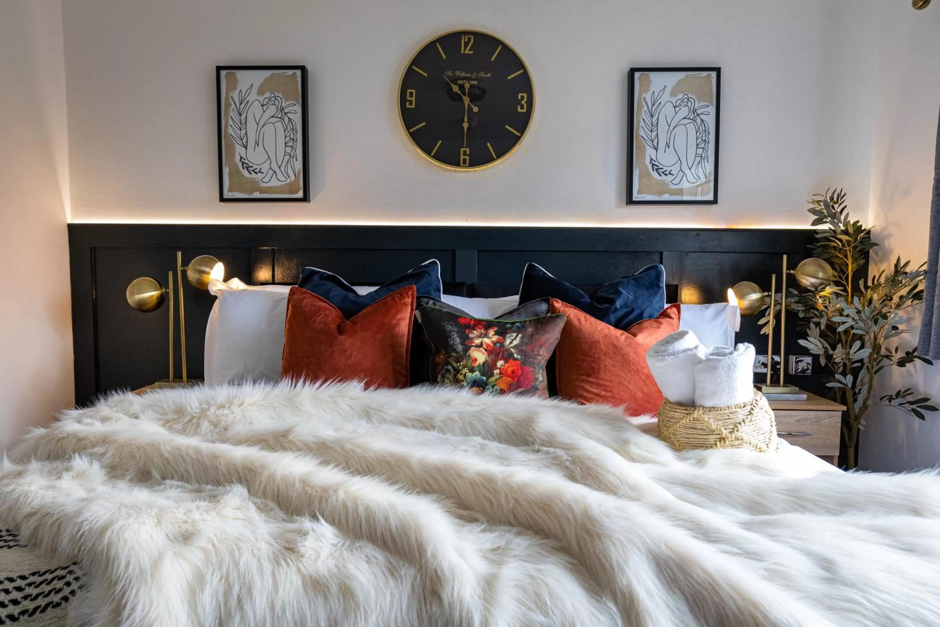 Bed in The Angharad Hotel and Restaurant