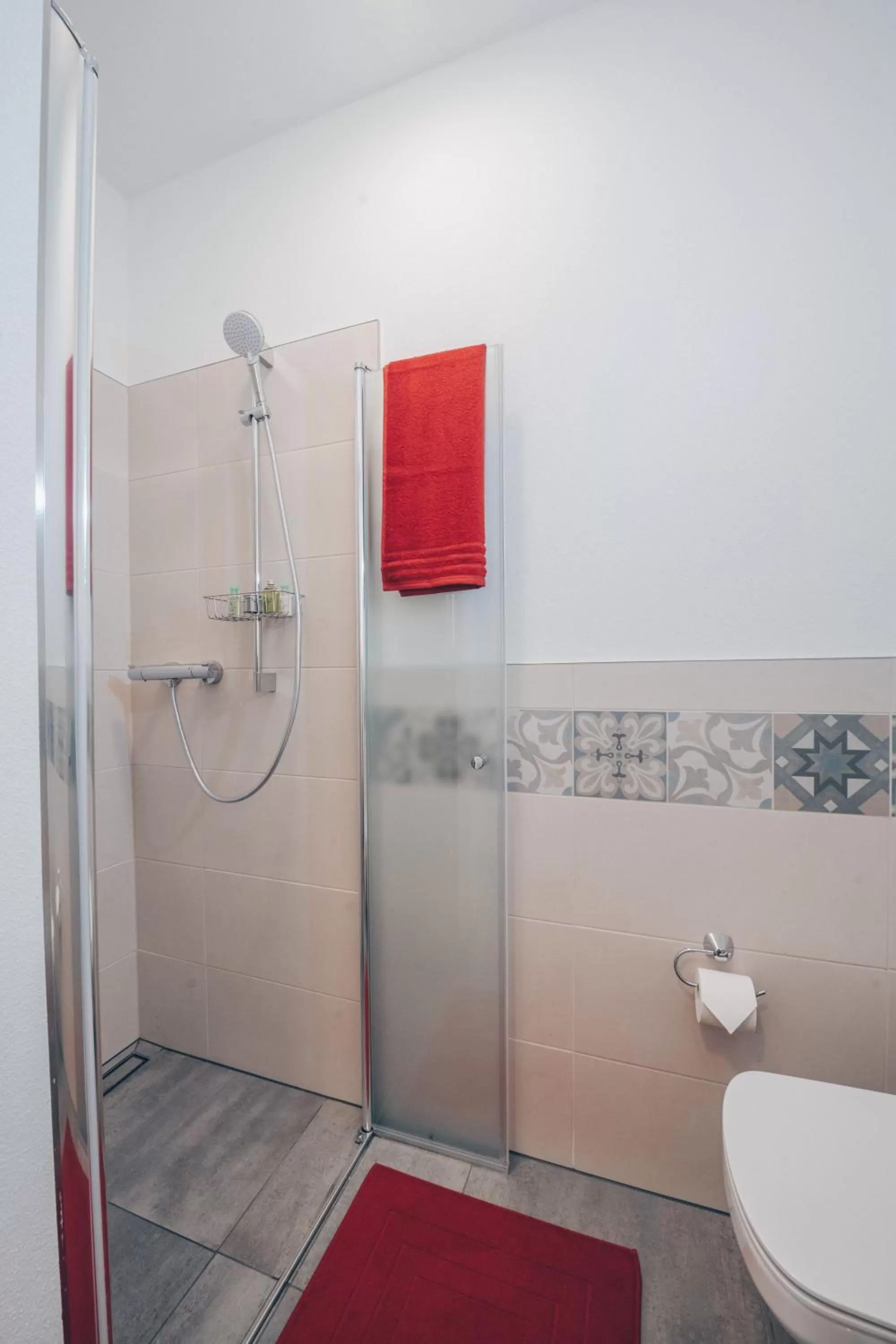 Shower in Boardinghouse alte Spinnerei
