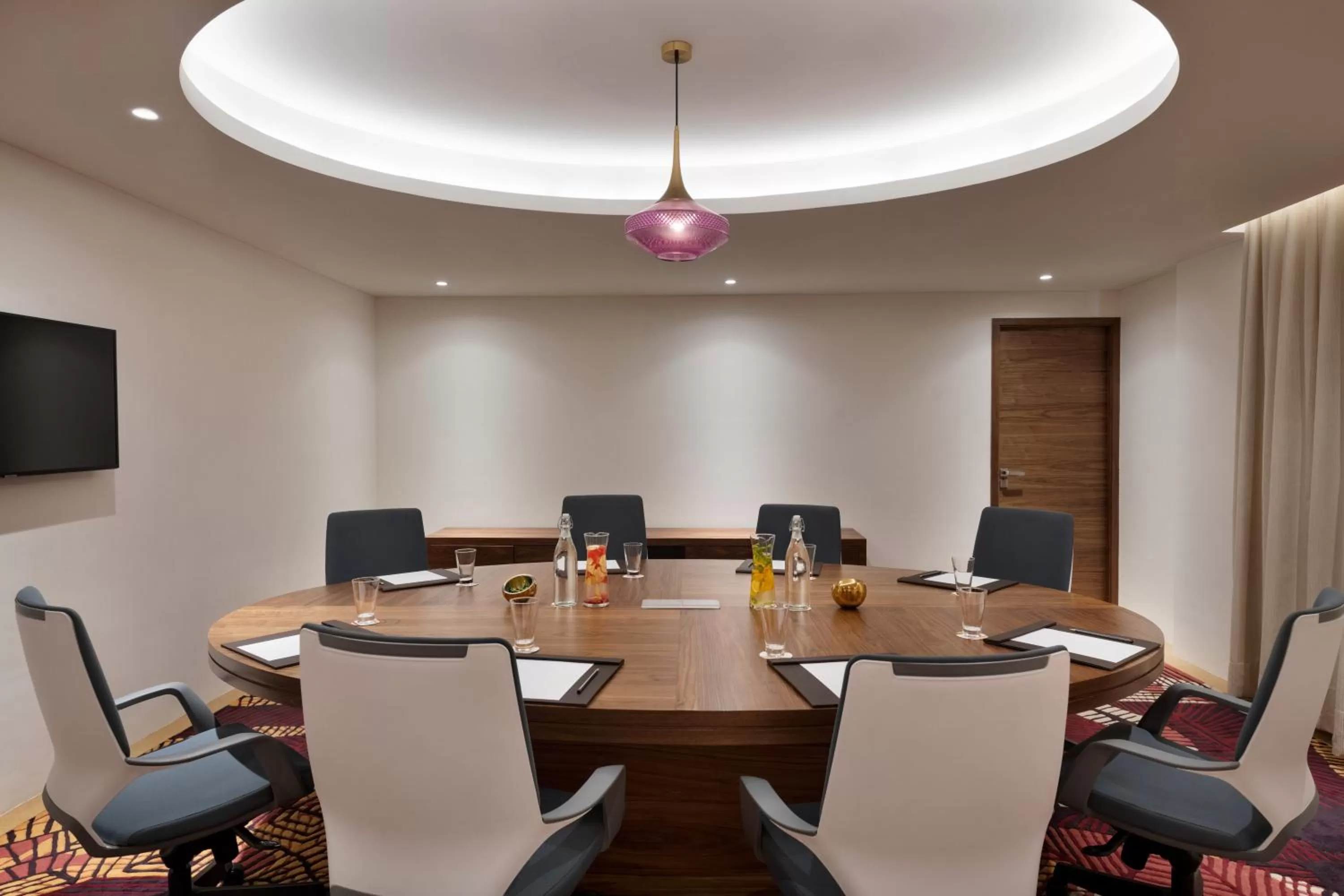 Meeting/conference room in Hawthorn Suites by Wyndham Dwarka