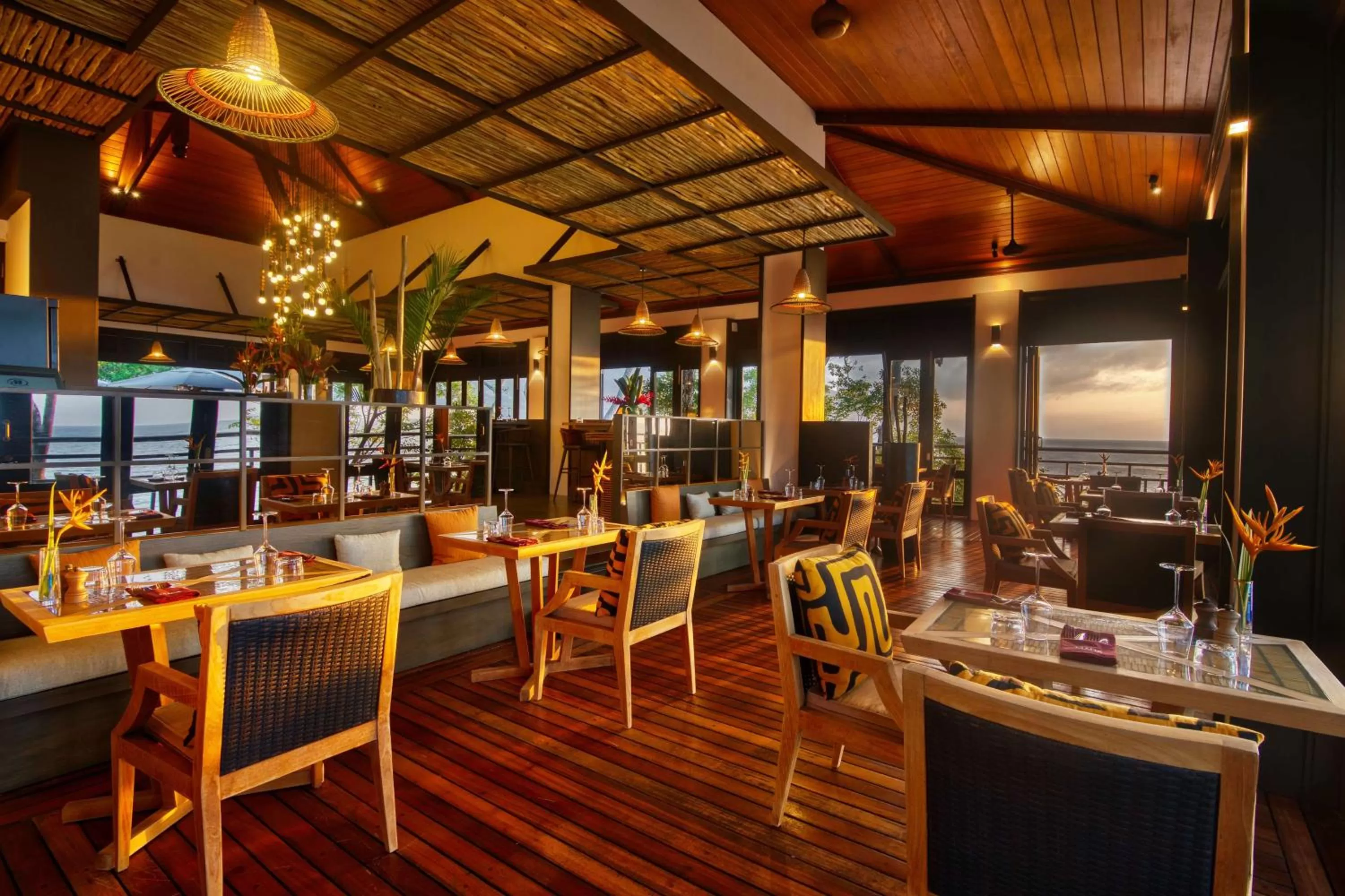 Restaurant/places to eat in Hilton Seychelles Northolme Resort & Spa