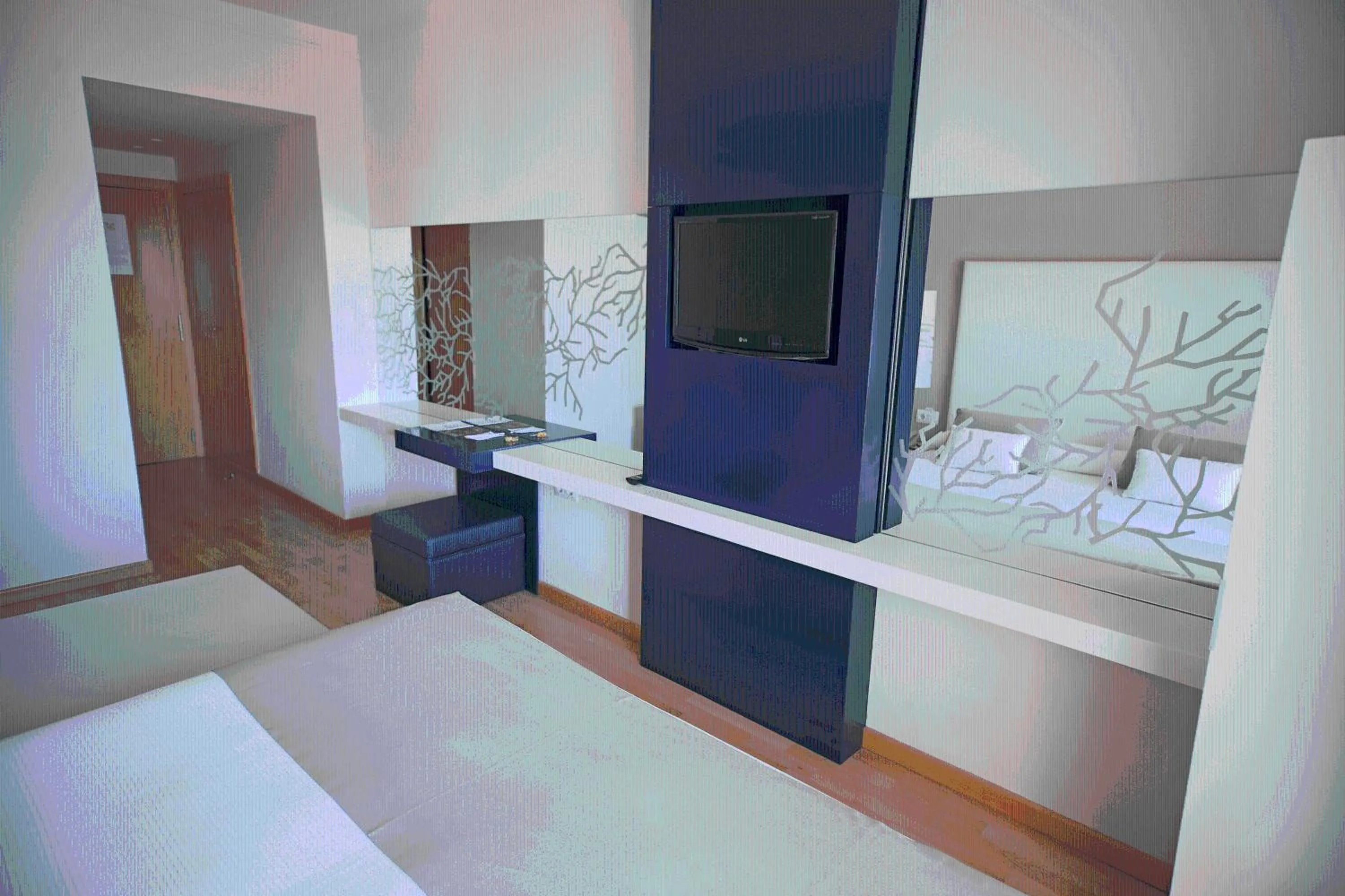 Day, Bed in Canyelles Platja