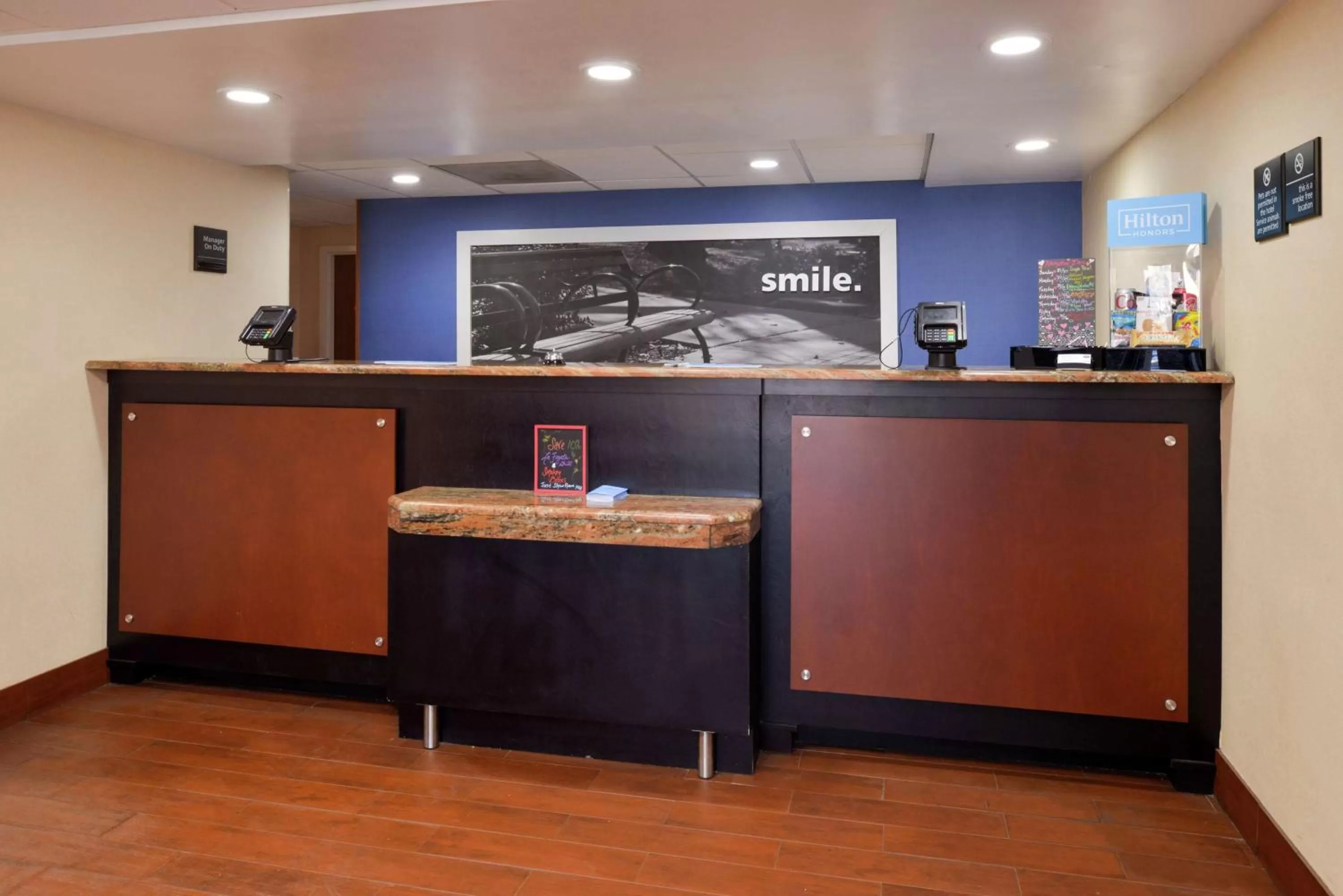 Lobby or reception in Hampton Inn Columbus-East