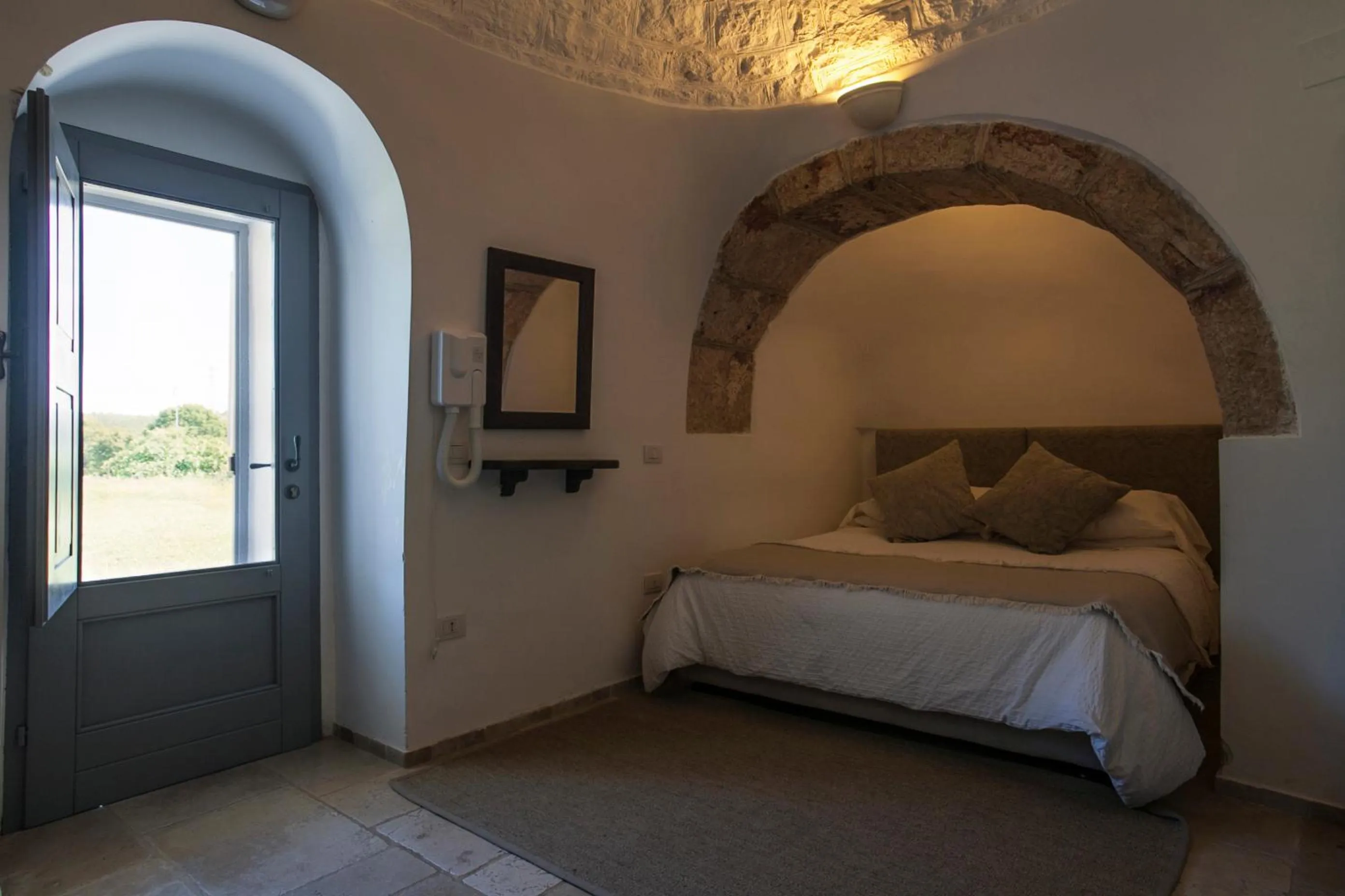 Photo of the whole room, Bed in Grand Hotel la Chiusa di Chietri