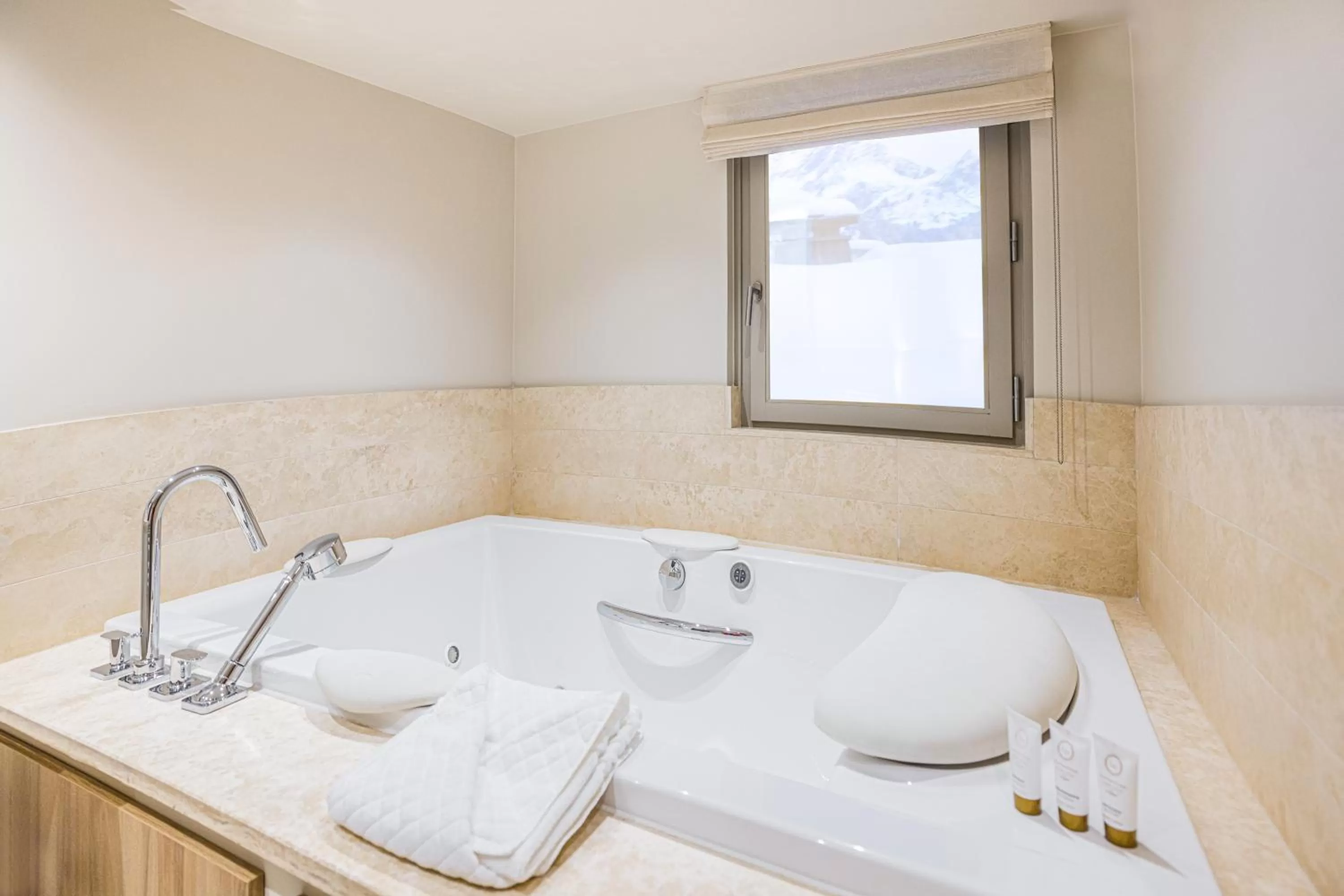 Bathroom in Les Suites de la Potinière