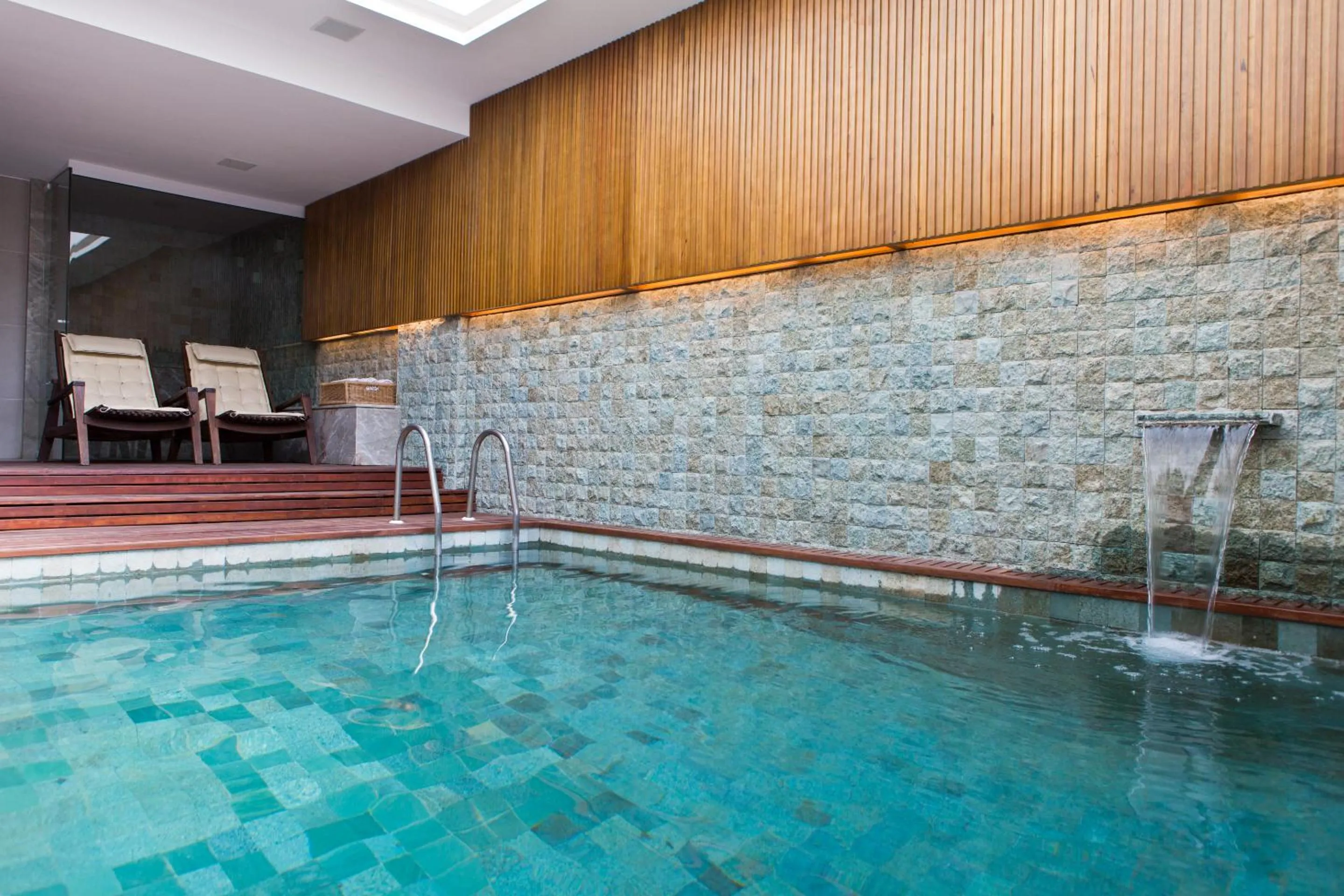 Swimming pool in Ritz Leblon