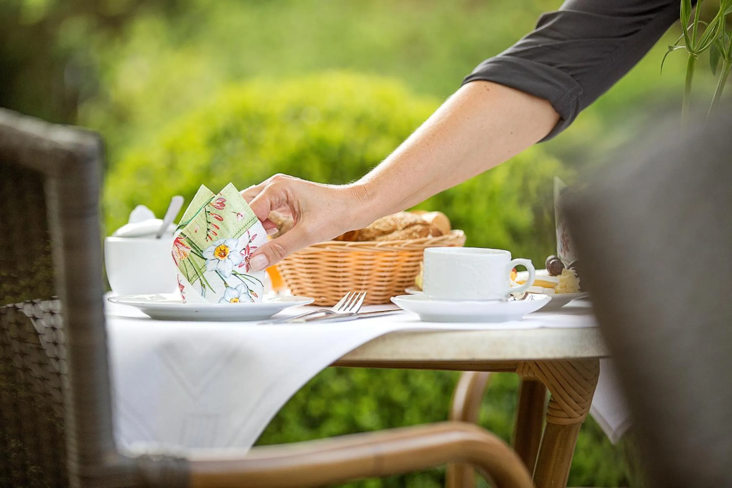 Buffet breakfast in Villa Arborea