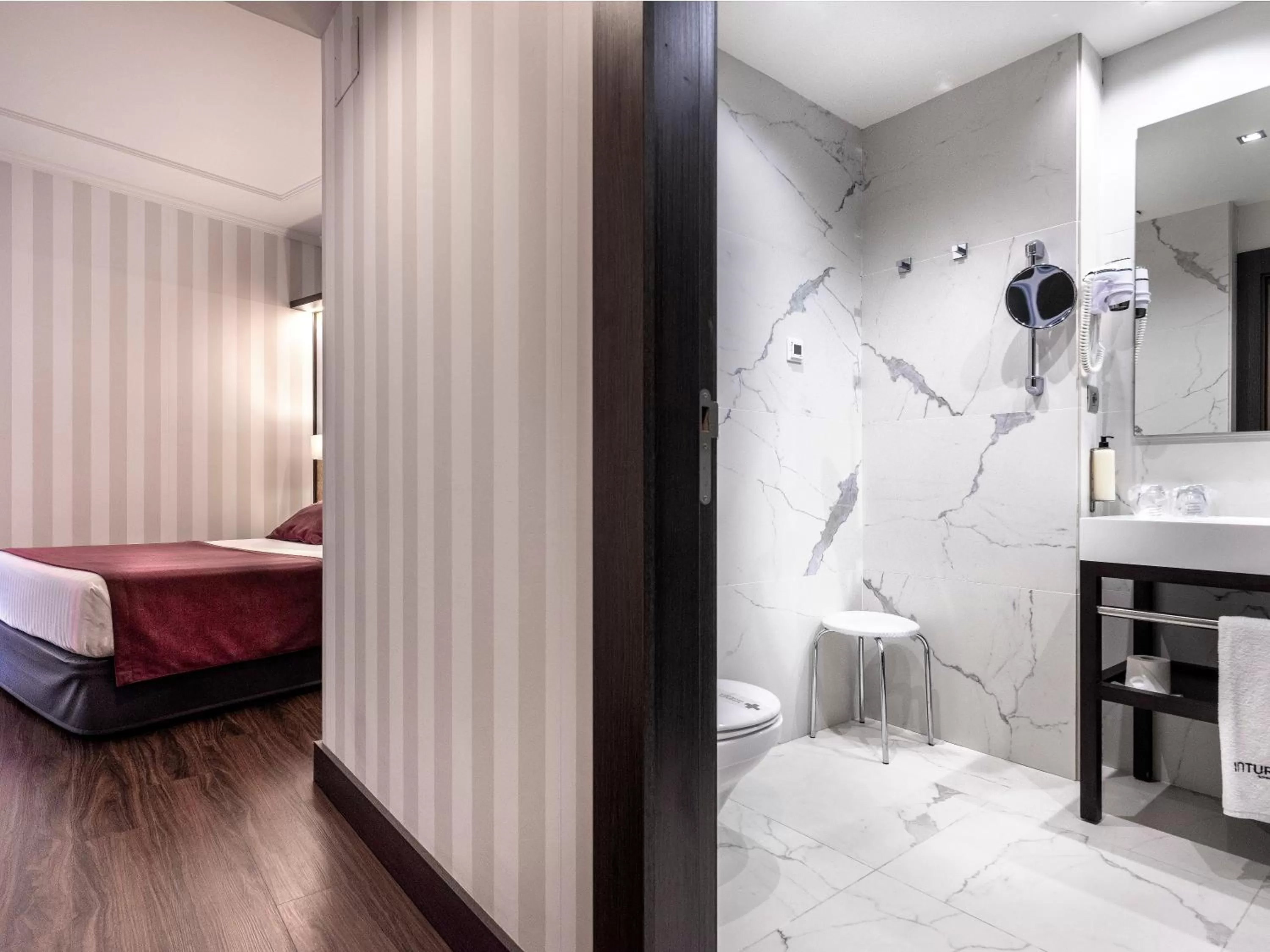 Bedroom, Bed in Intelier Palacio San Martin