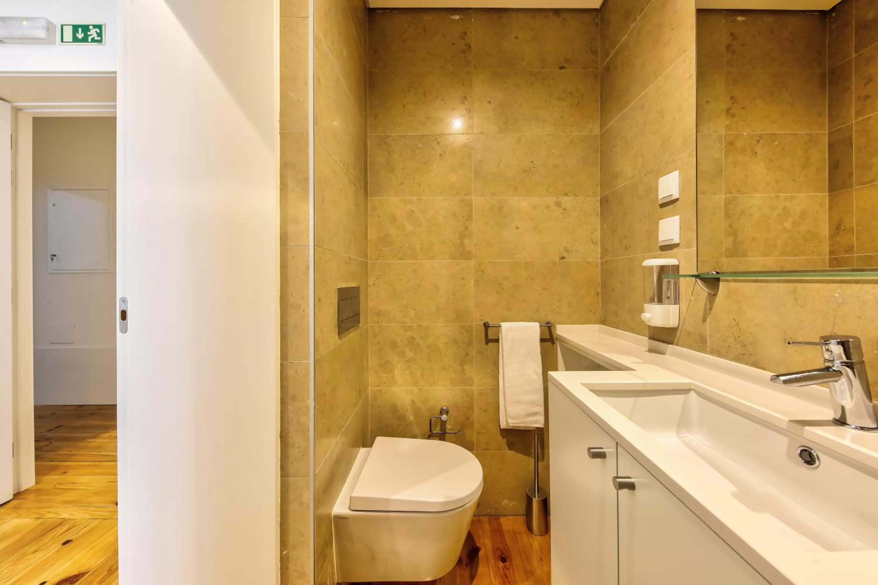 Toilet in Avenue Garden