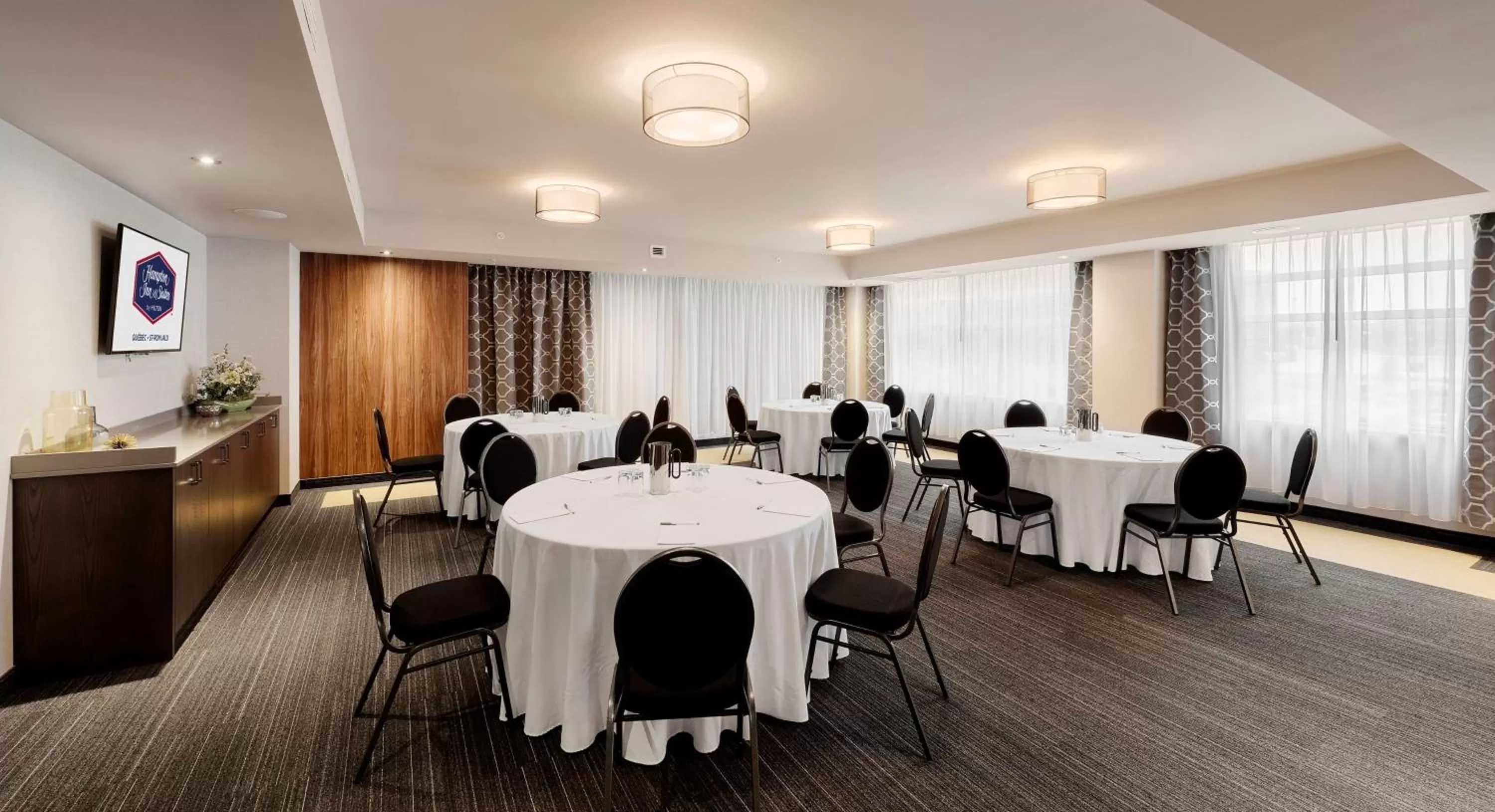 Meeting/conference room in Hampton Inn & Suites by Hilton Quebec City Levis