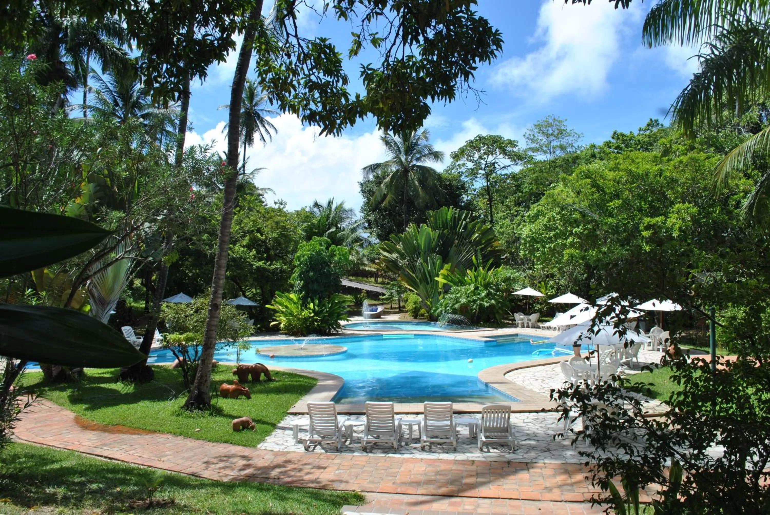 Swimming pool in Hotel 7 Colinas