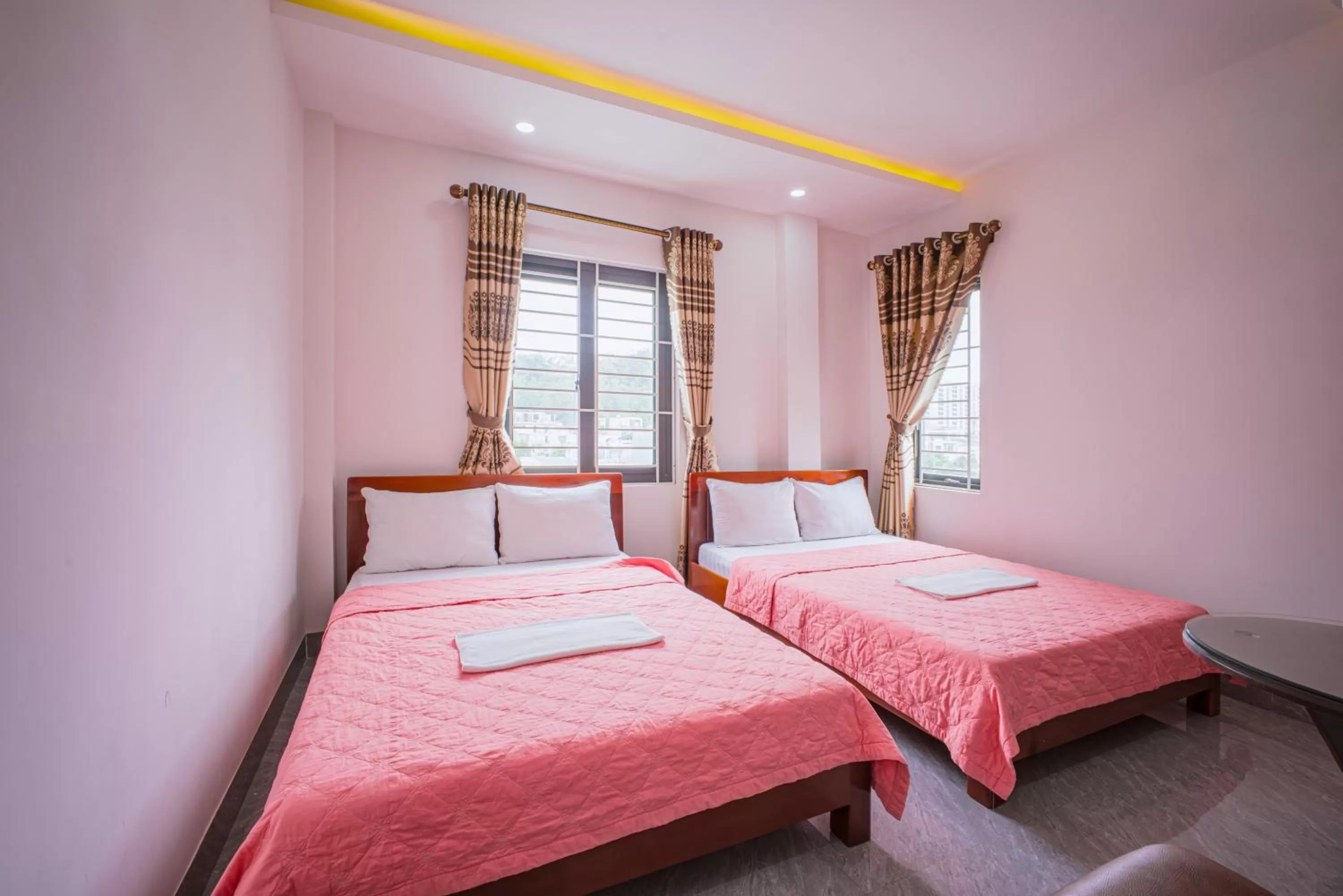 Bed in Phú Xuân Hotel