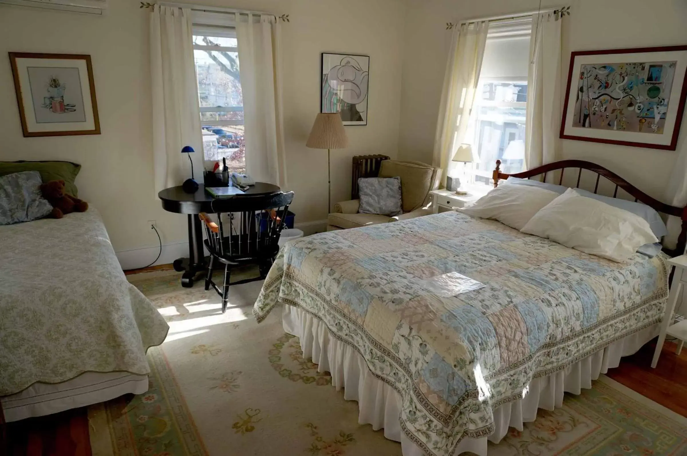 Queen and Twin Room with Shared Bathroom in The Morrison House Bed and Breakfast Queen and Twin Room with Shared Bathroom in The Morrison House Bed and Breakfast