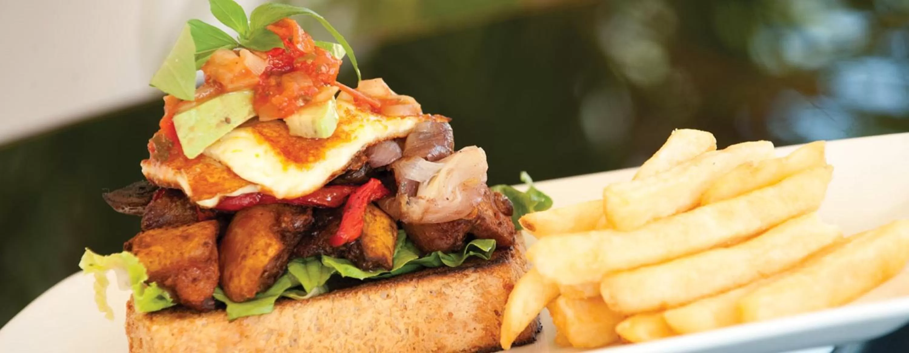 Lunch in Eco Beach Wilderness Retreat