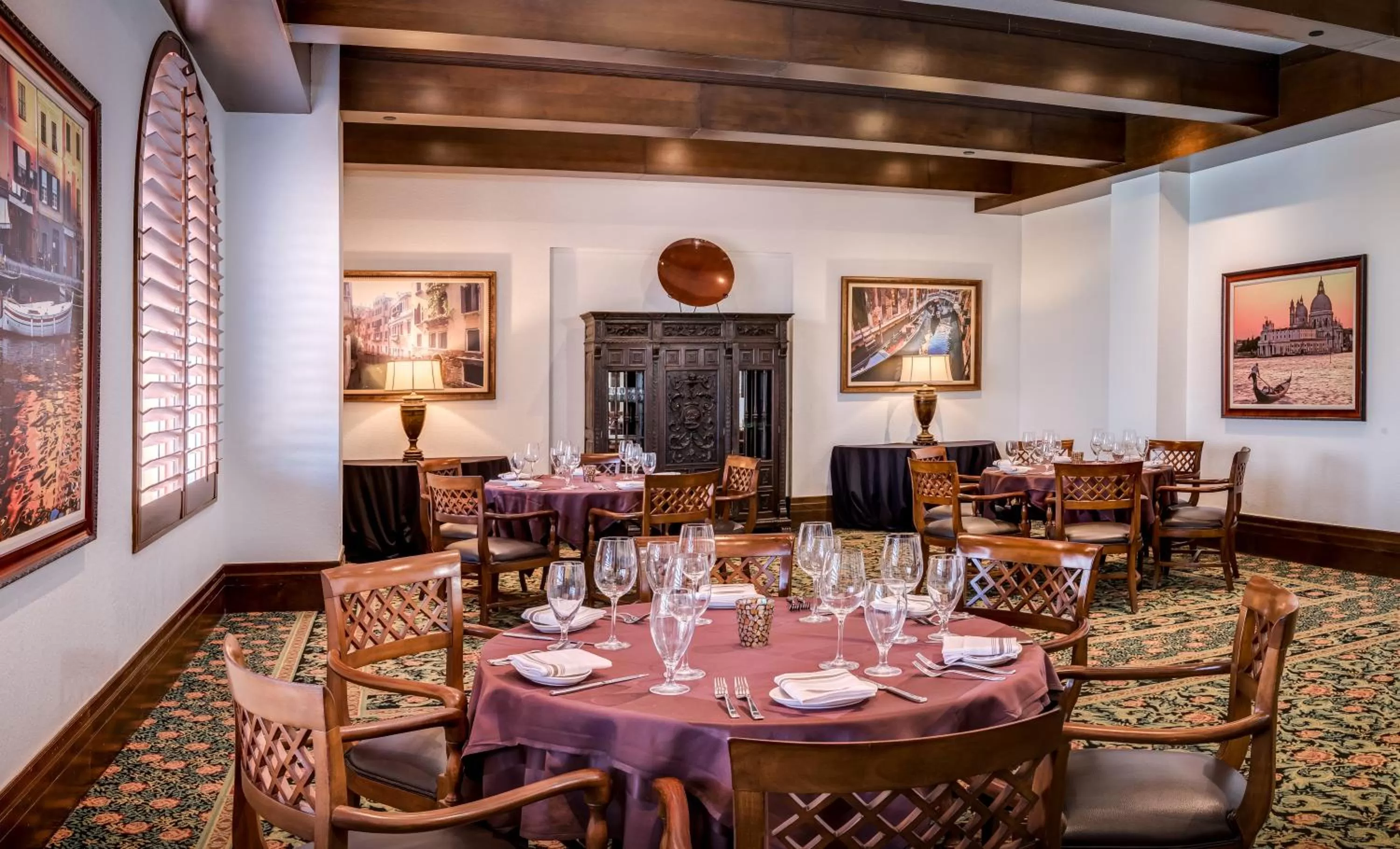 Restaurant/places to eat in Rosen Shingle Creek Universal Blvd