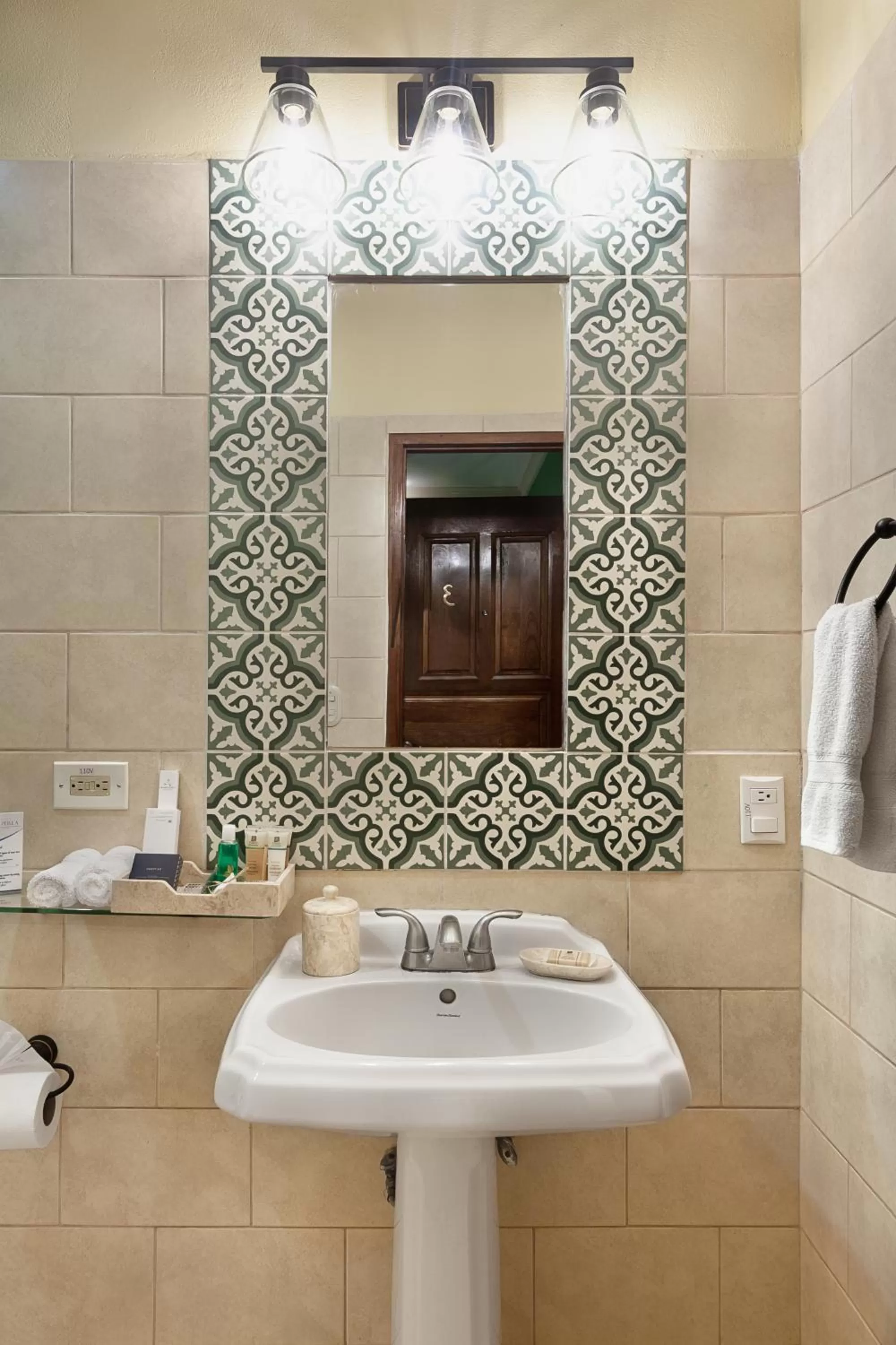 Shower in Hotel la Perla Leon