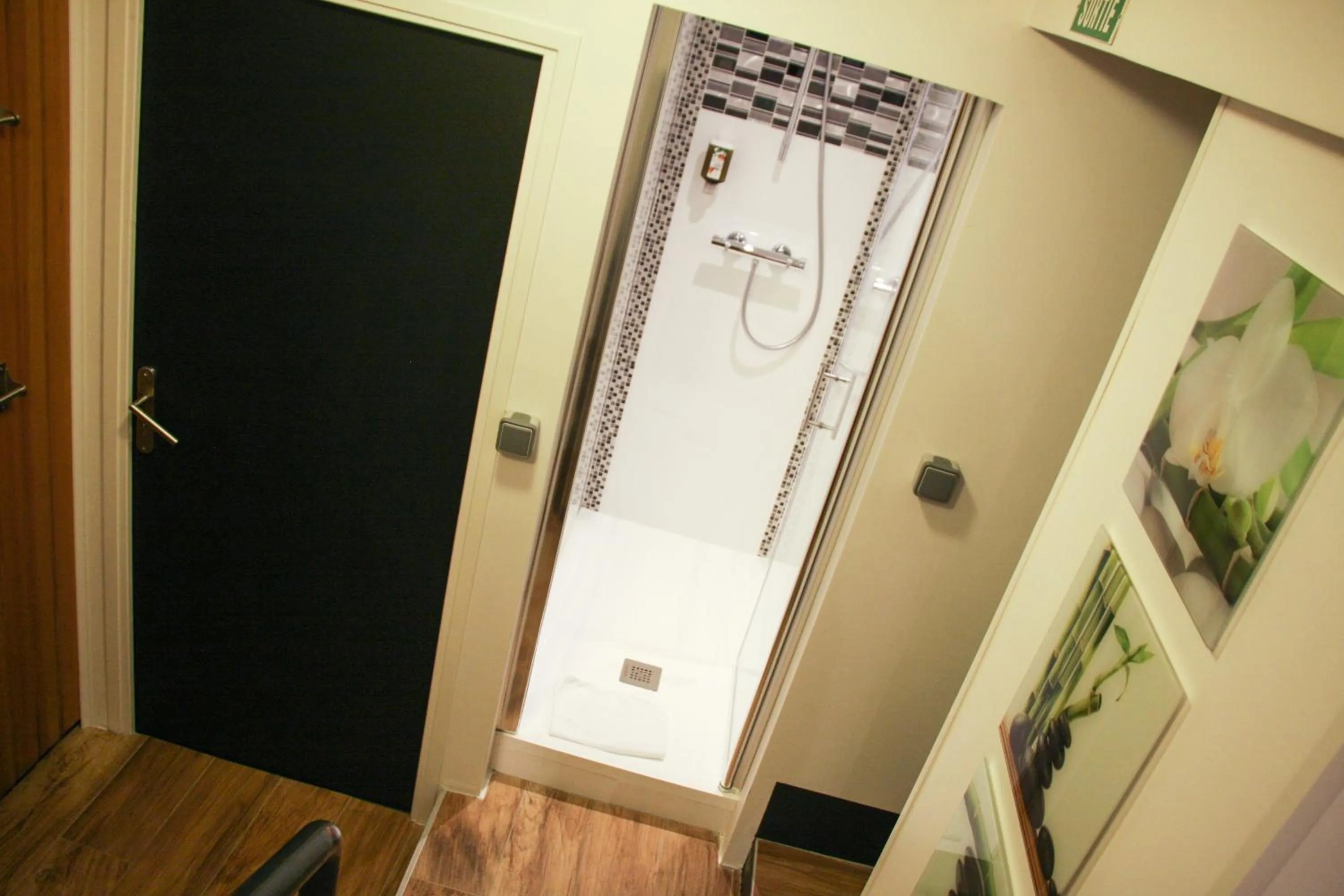 Bathroom in Hotel Roses