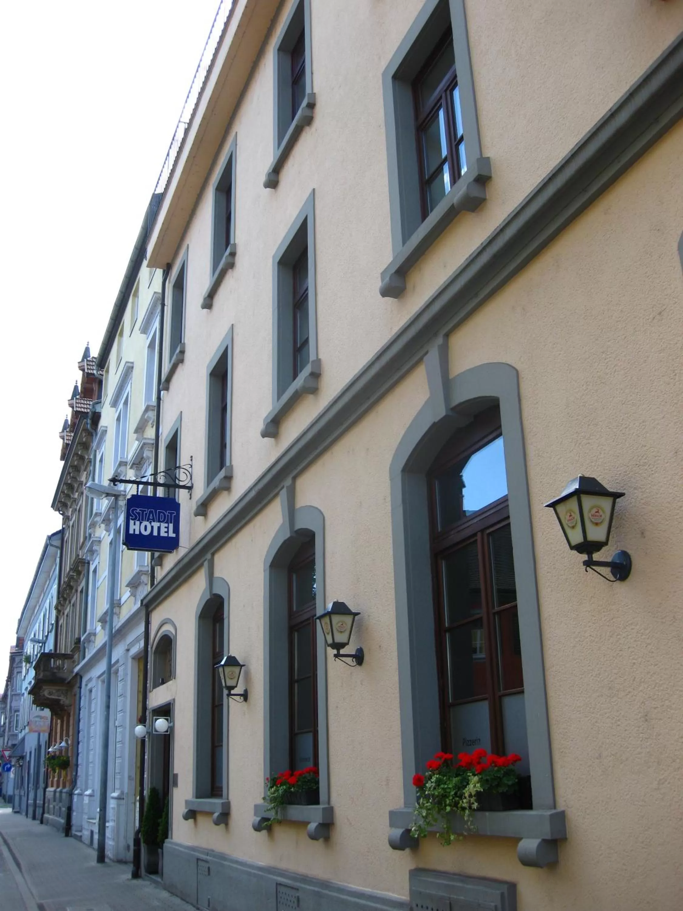 Facade/entrance in Stadthotel