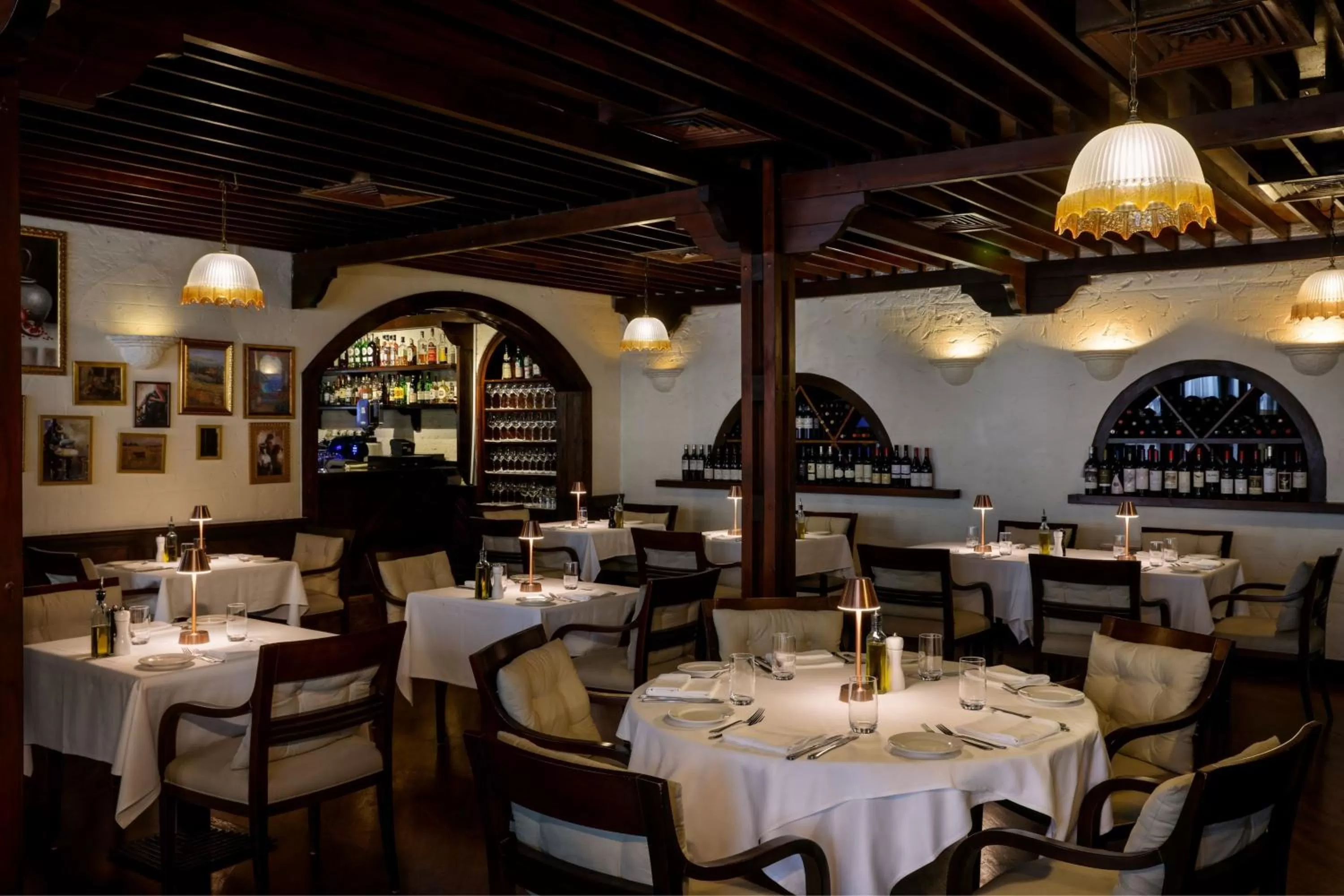 Restaurant/places to eat in Le Méridien Dubai Hotel & Conference Centre