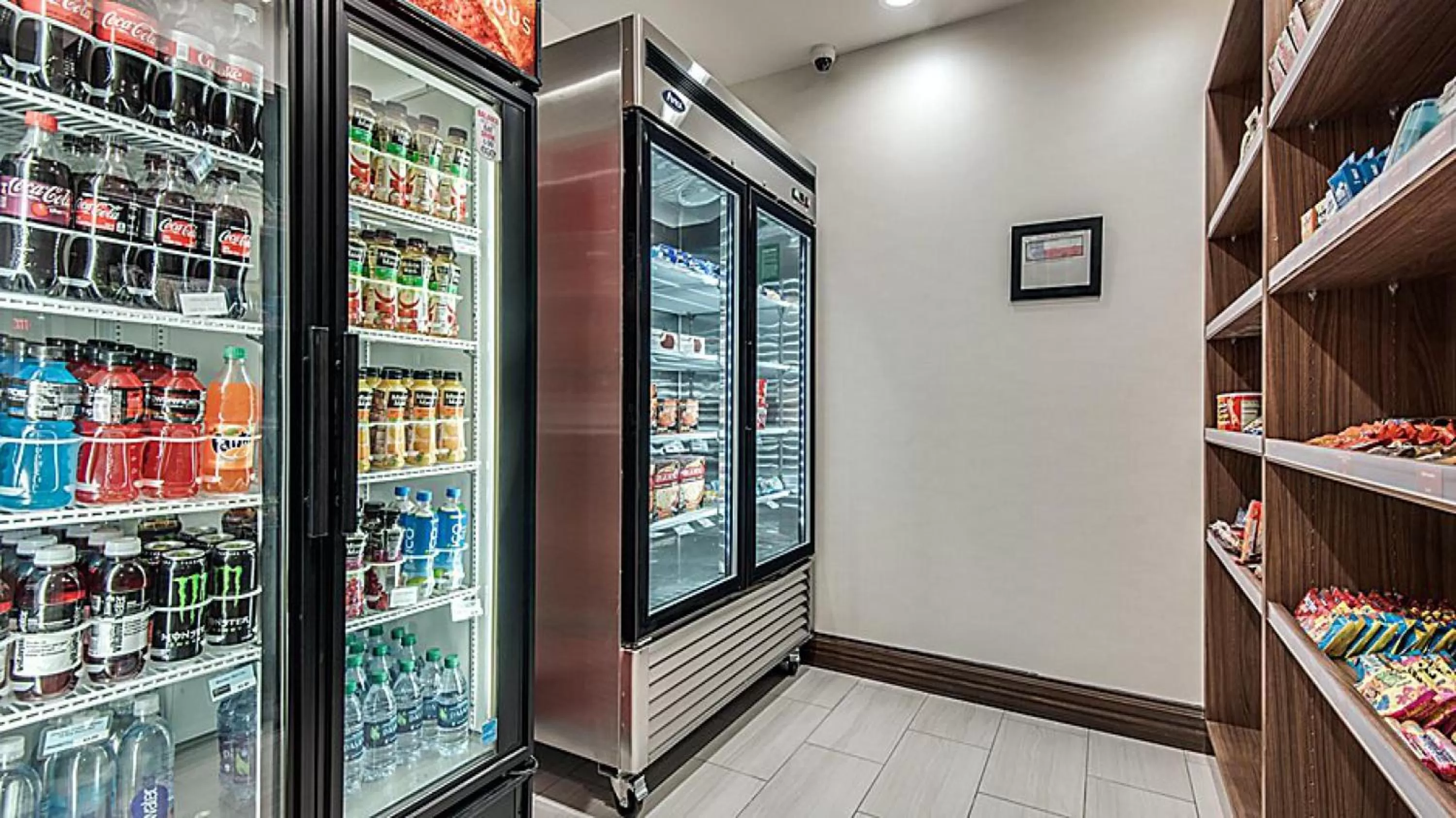 Lobby or reception in Holiday Inn Express Hotel & Suites Mount Pleasant by IHG