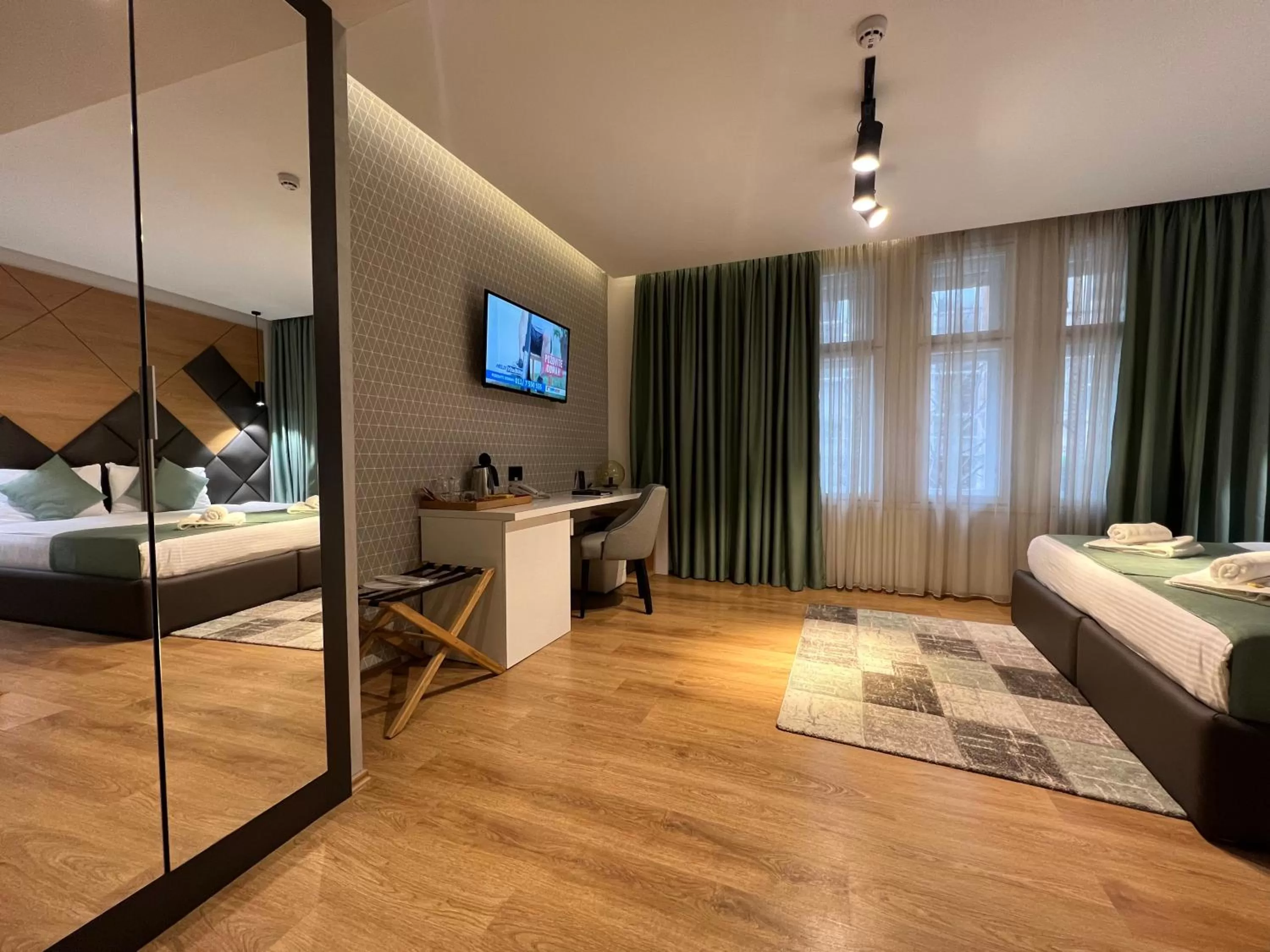 Bed in Capital Hotel Garni