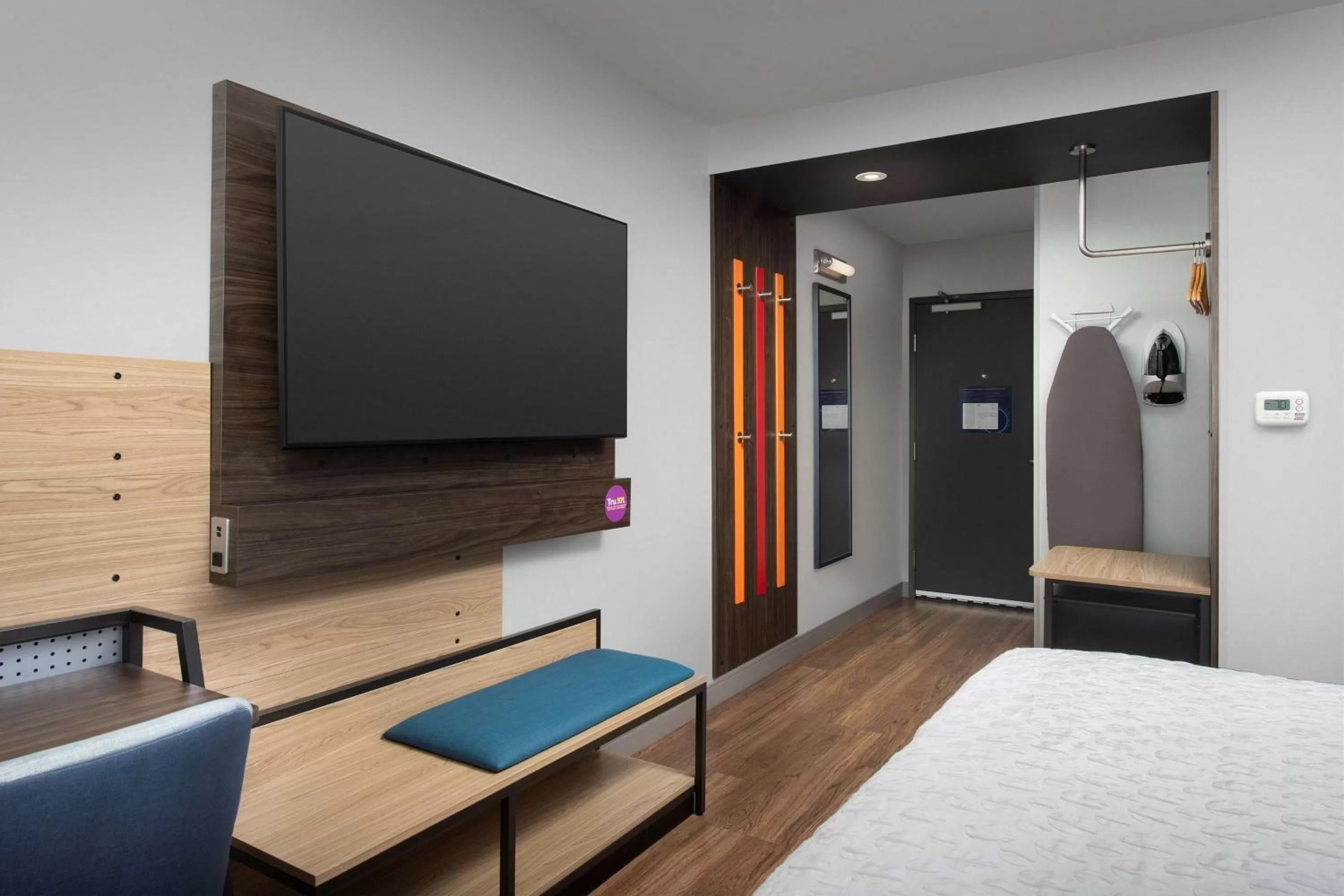 Bedroom, Bed in Tru By Hilton Rapid City Rushmore, Sd