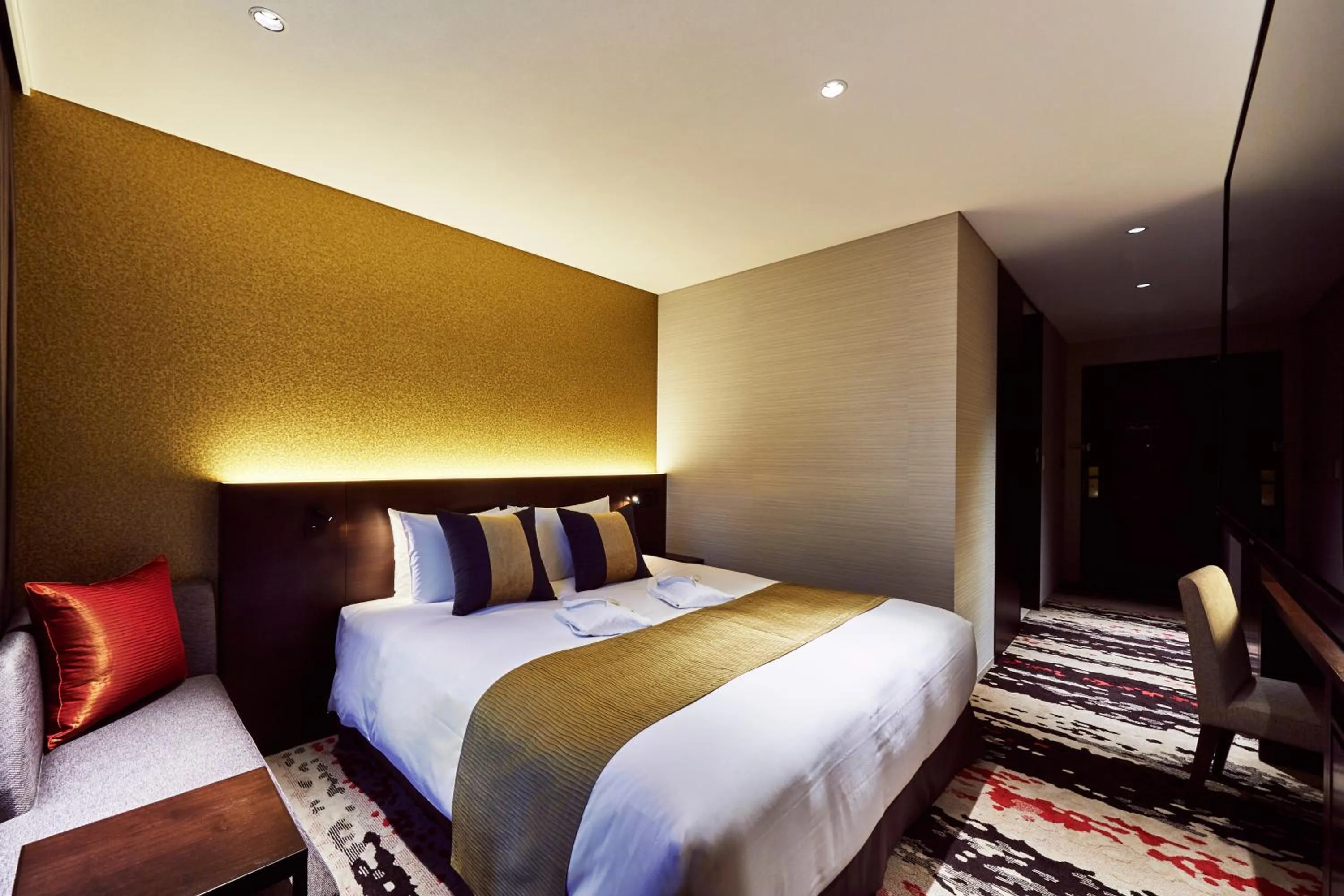 Bedroom, Bed in The Gate Hotel Tokyo by Hulic