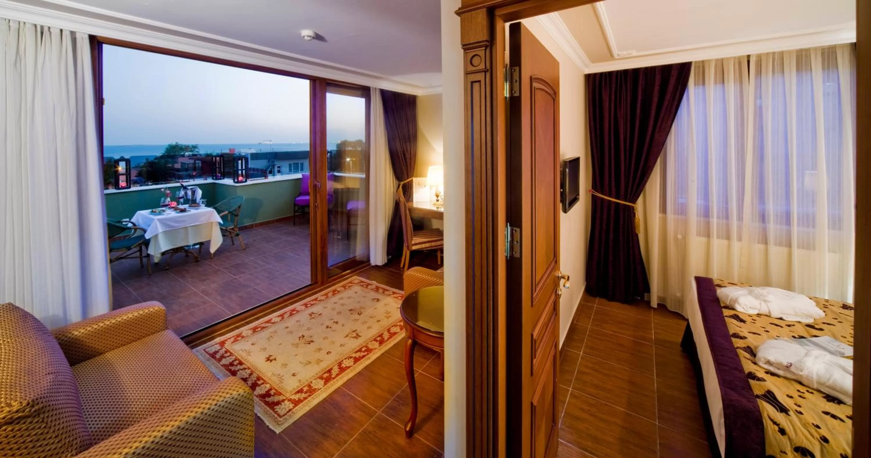 Photo of the whole room, Bed in GLK PREMIER The Home Suites & Spa