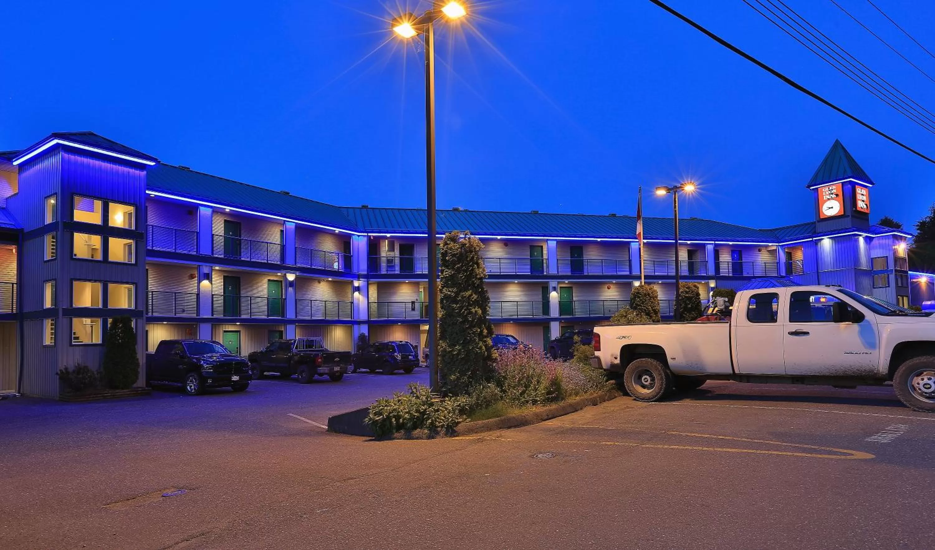 Facade/entrance in Glen Lyon Inn