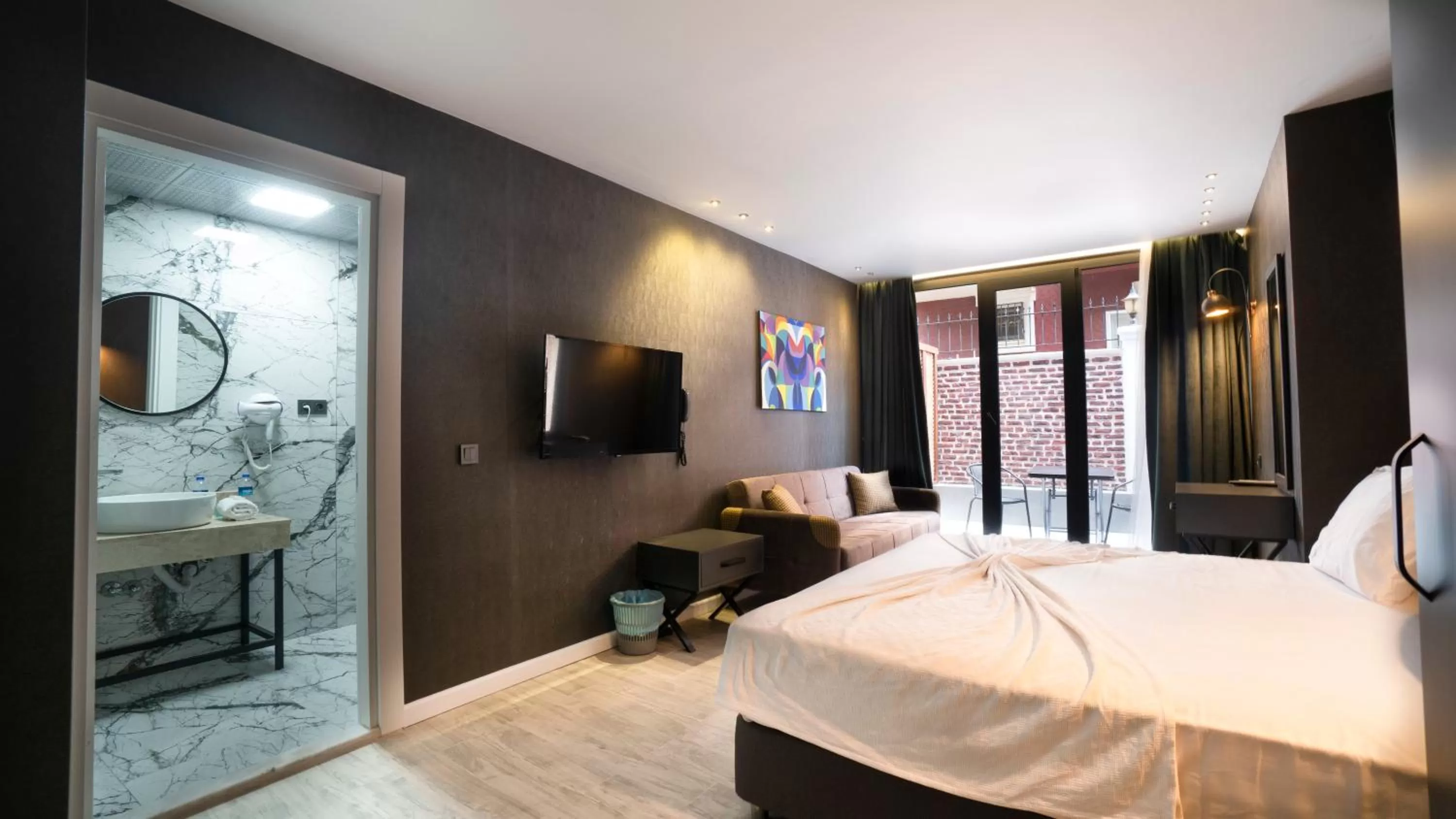 Photo of the whole room in Estera Hotel Silent