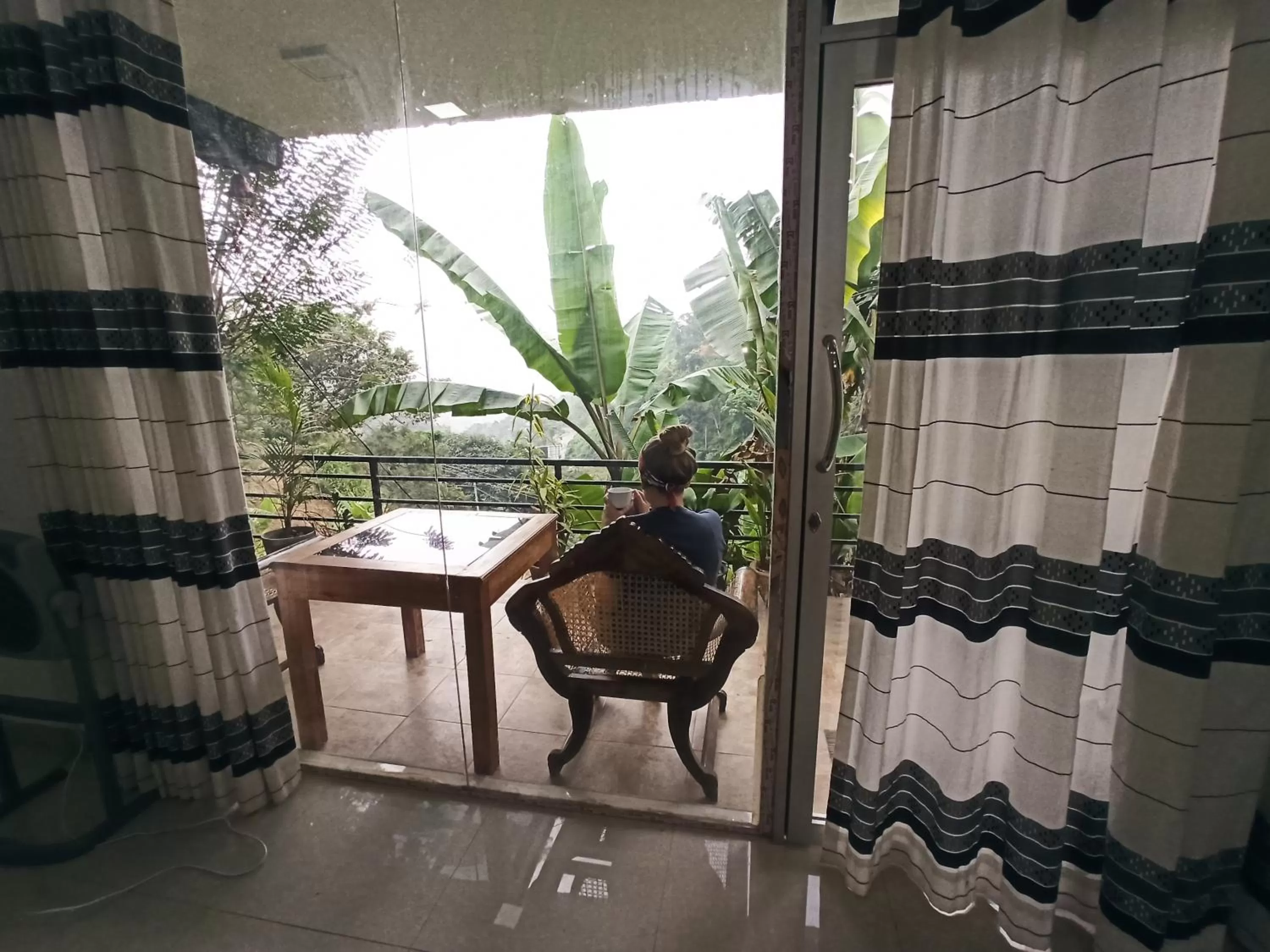 Ella Lucky Panoramic