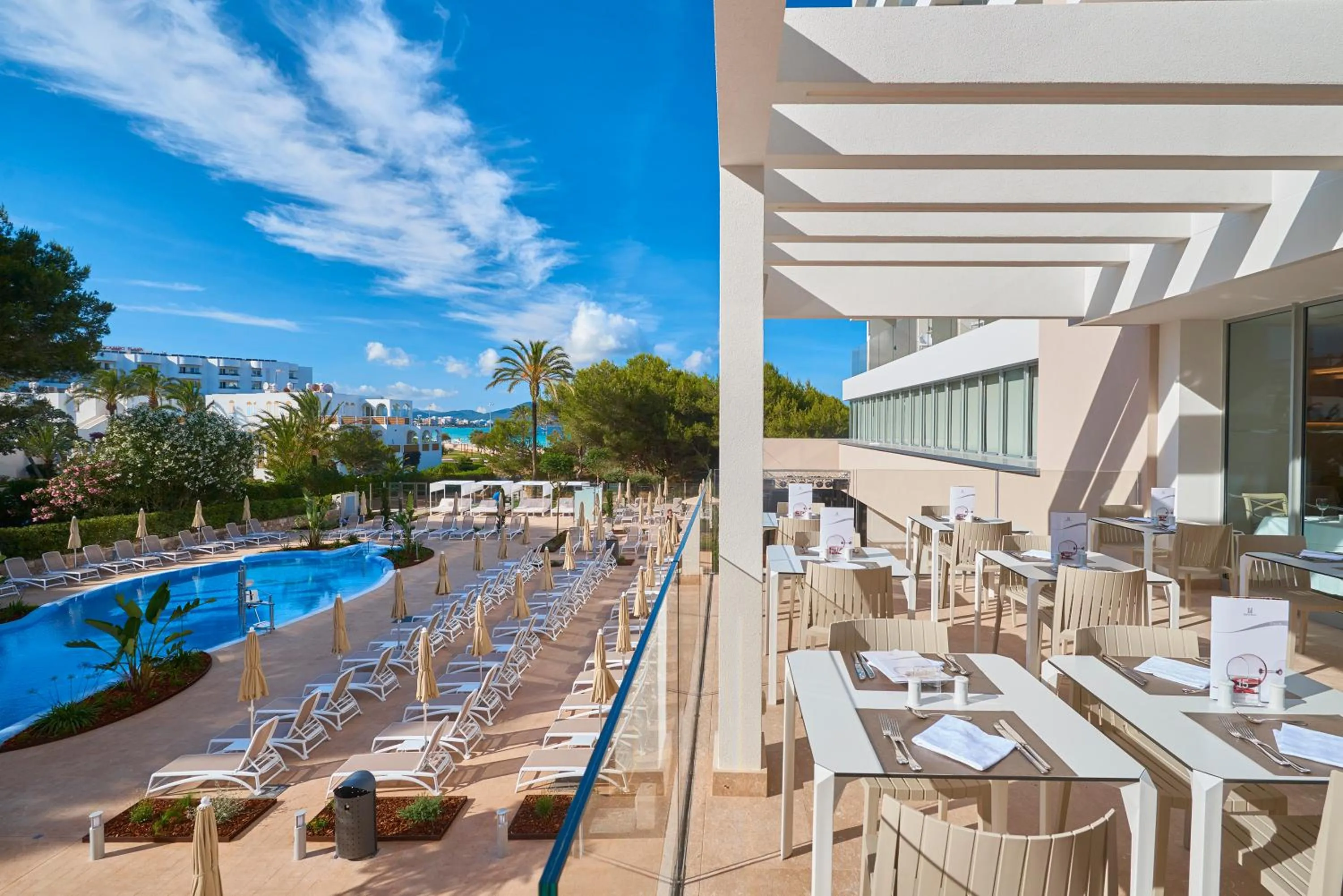 Restaurant/places to eat in Hipotels Bahia Cala Millor - Adults Only