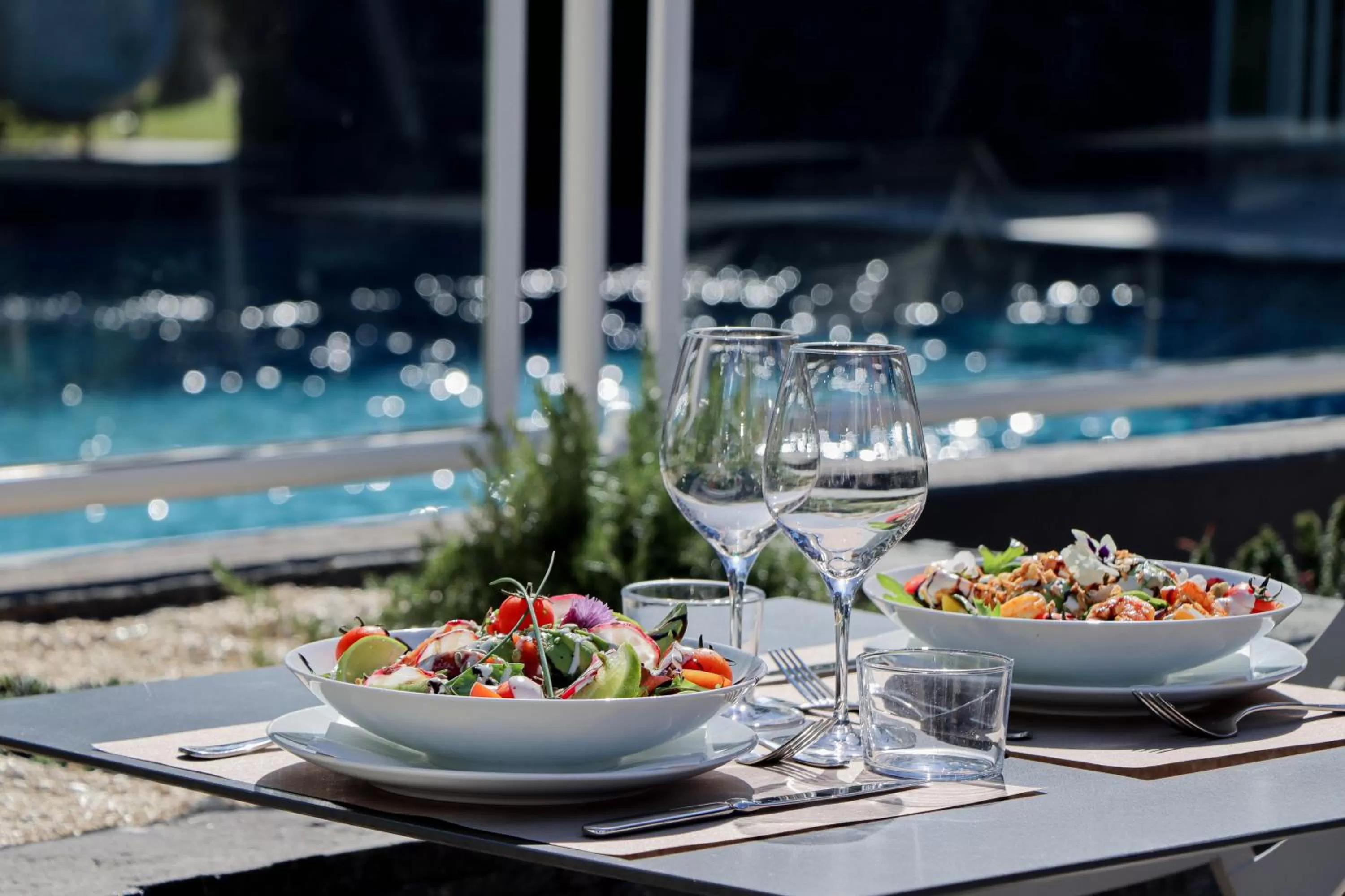 Swimming pool in Mercure Pau Palais des Sports