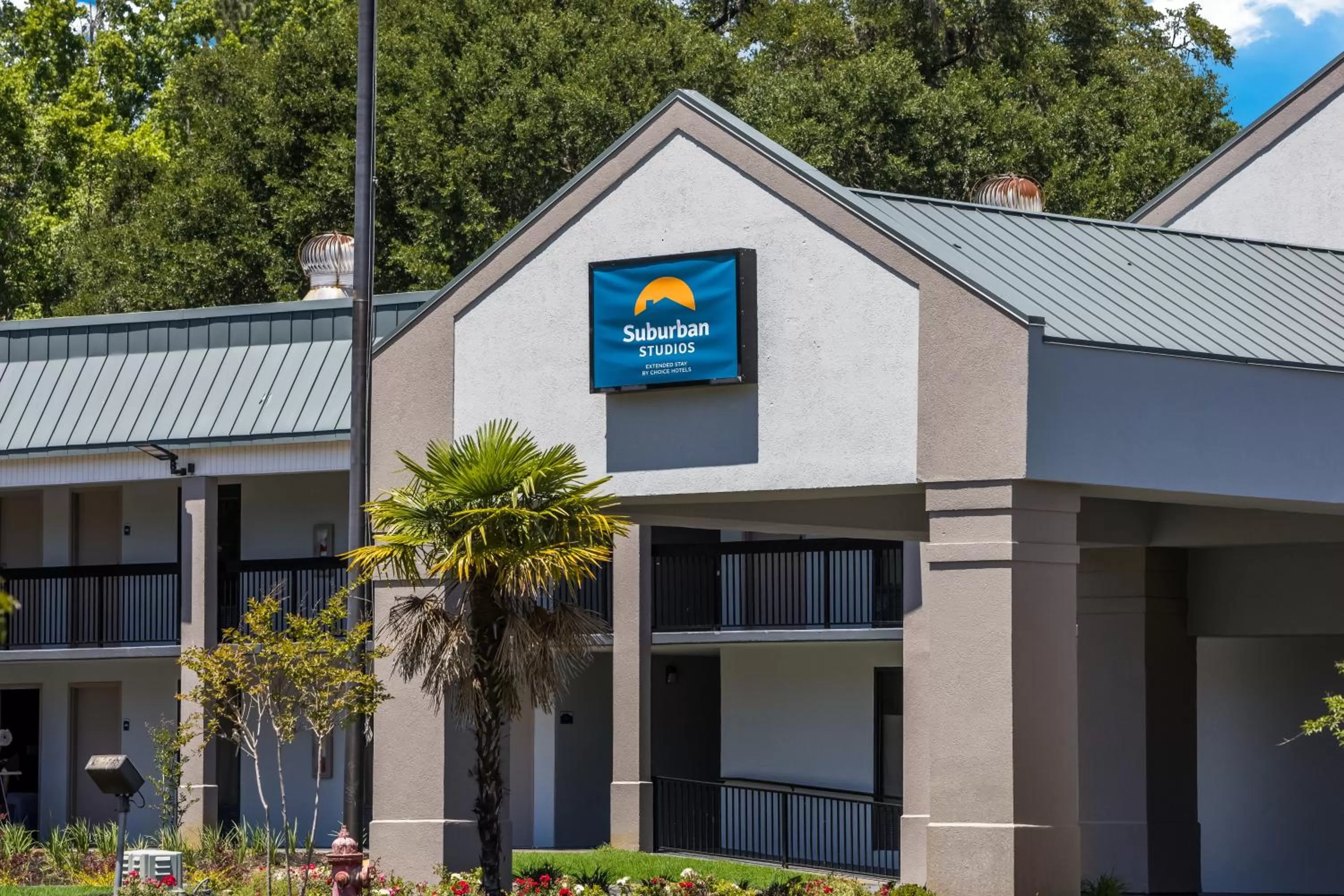 Property building in Suburban Studios Hinesville - Fort Stewart Area