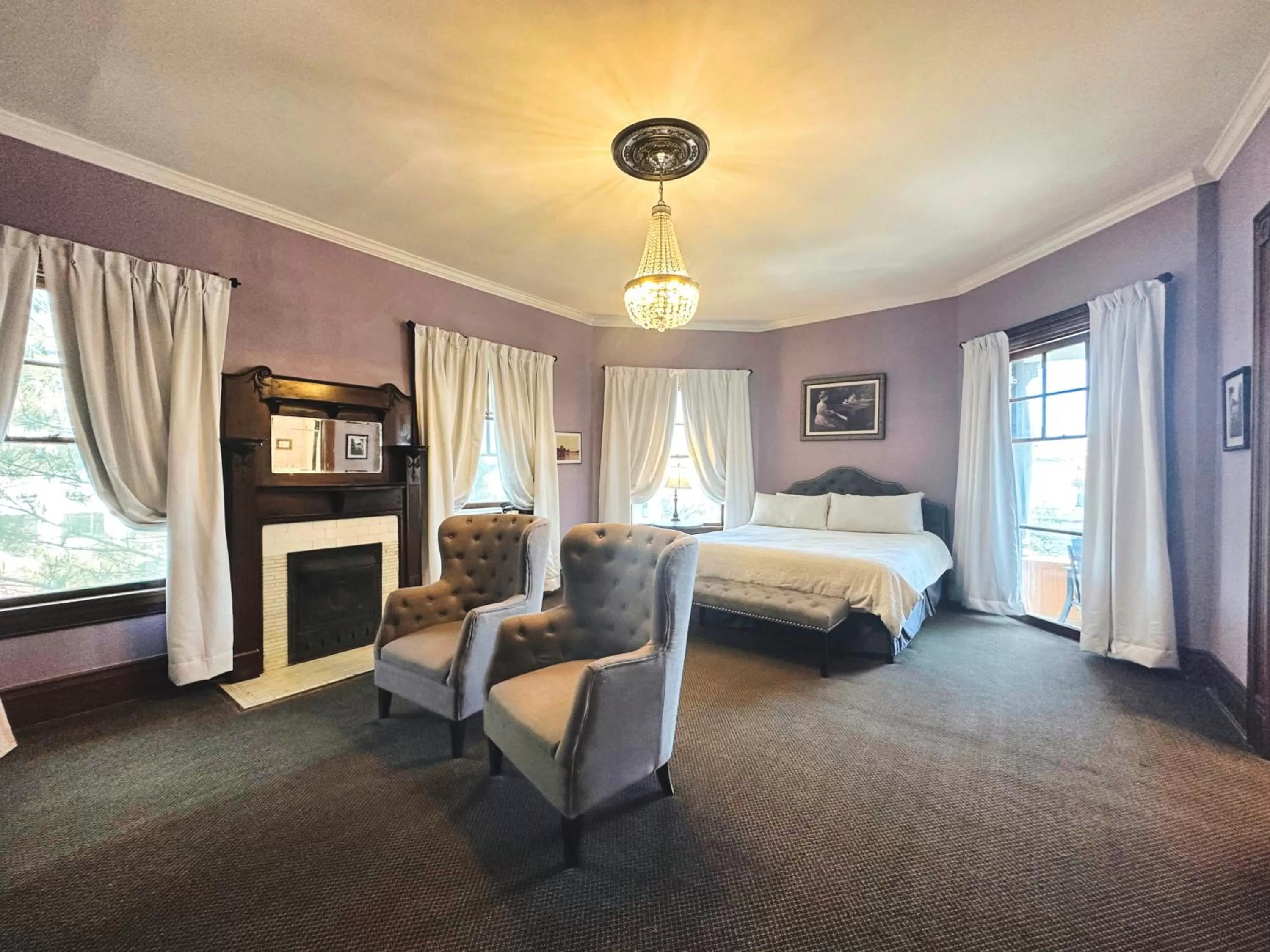 Photo of the whole room, Bed in The Mansion on 17th, formerly Schaefer Haus